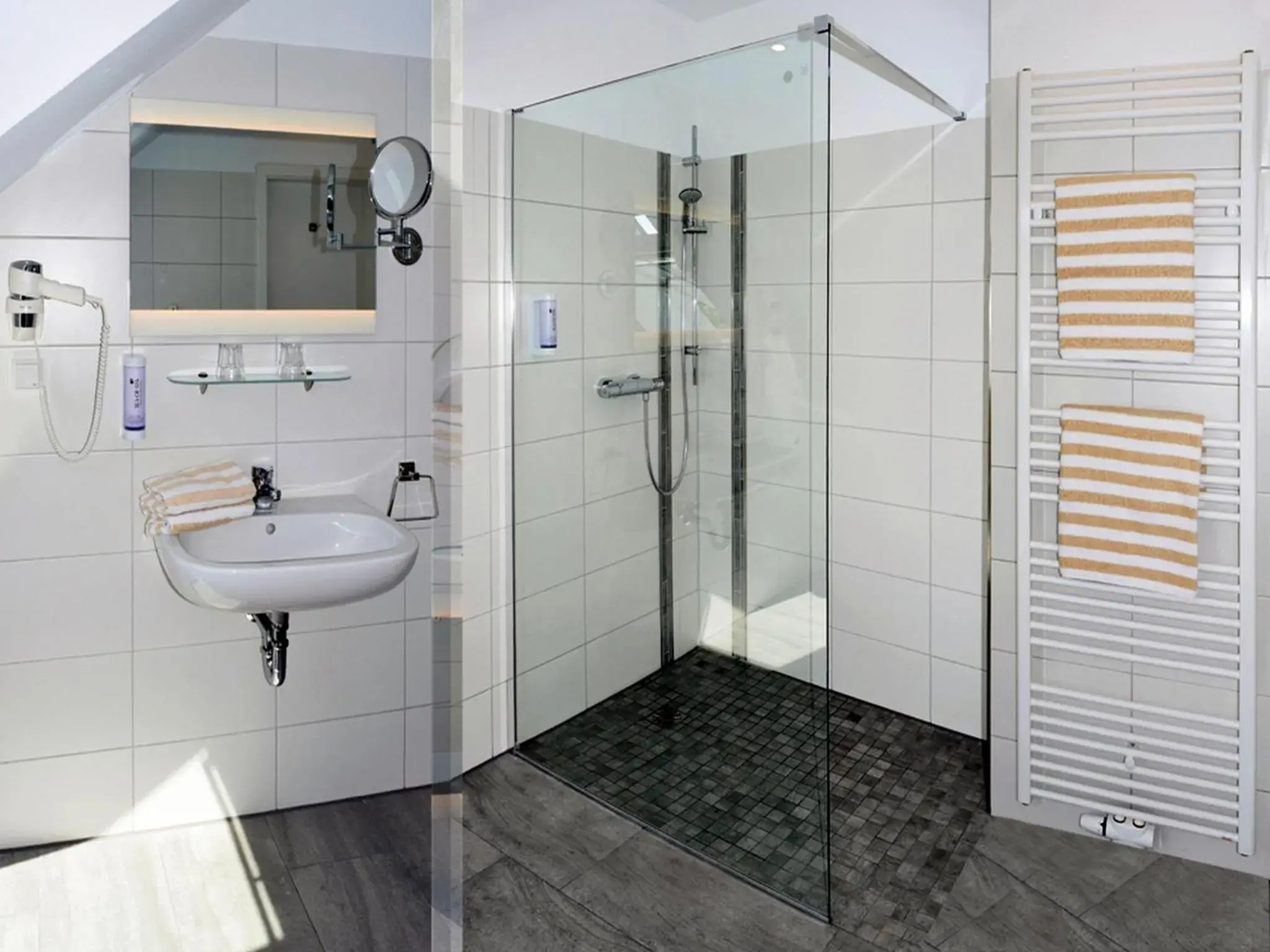 Double Room - Type A+ in Hotel Schatthaus Double Room - Type A+ in Hotel Schatthaus