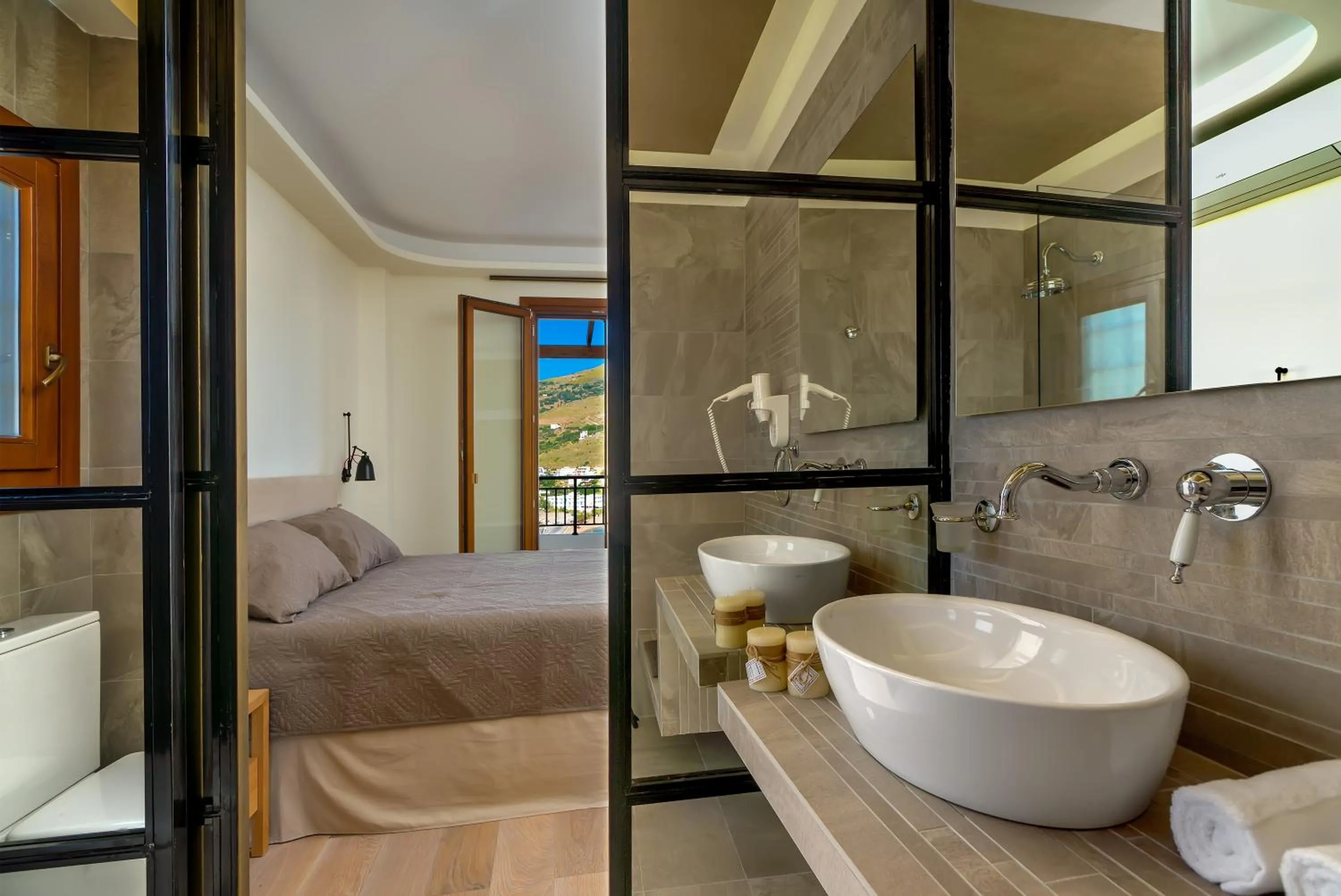 Property building in Belvedere Andros