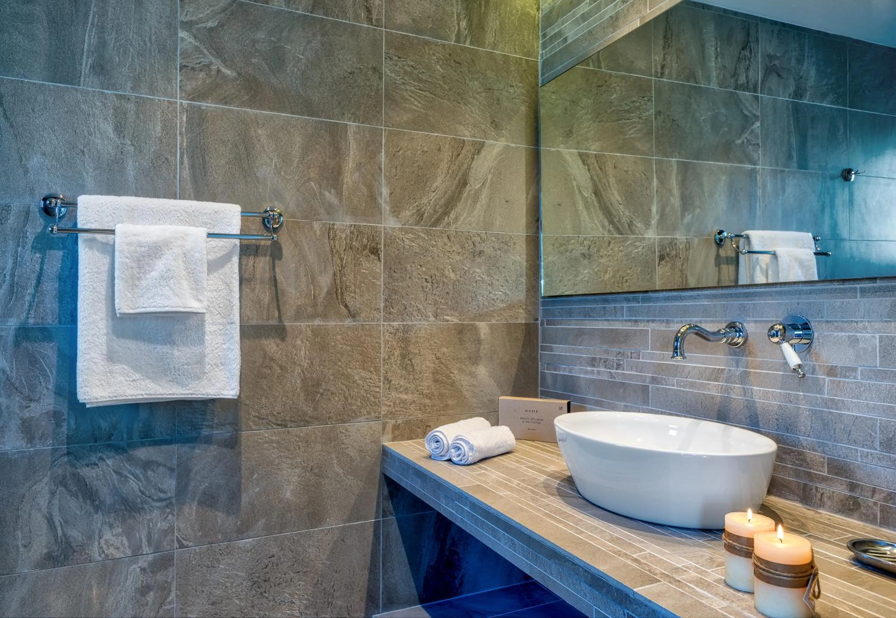 Bathroom in Belvedere Andros