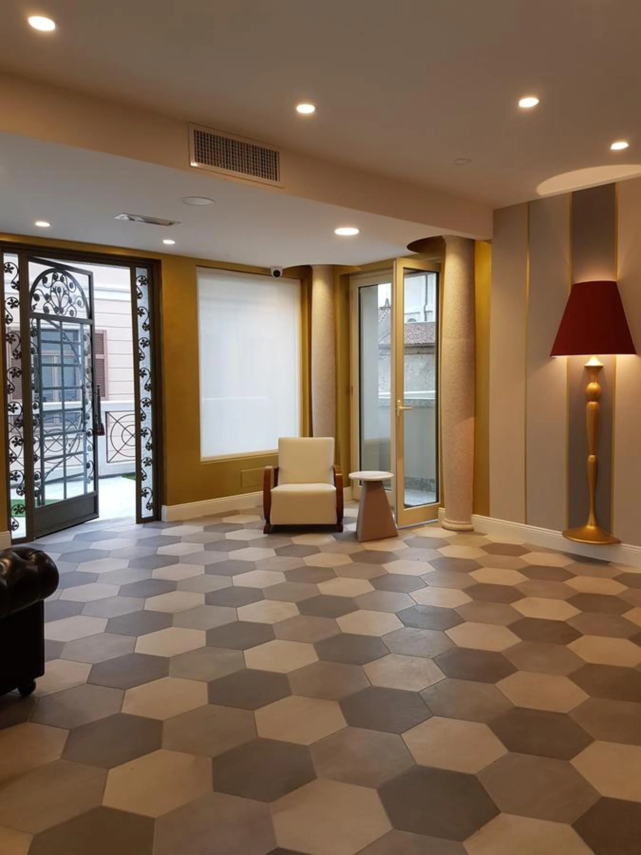 Lobby or reception in Hotel Al Campanile - Luxury Suites & Apartments