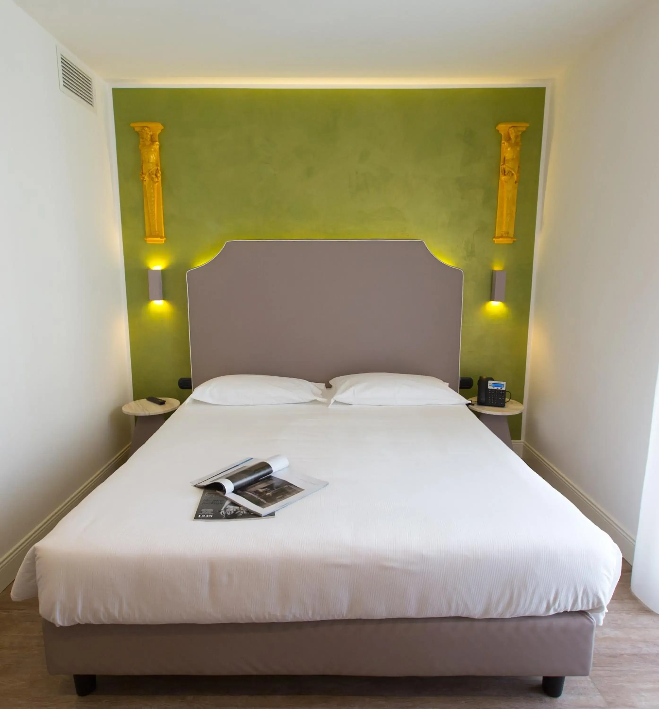 Suite with Mountain View in Hotel Al Campanile - Luxury Suites & Apartments Suite with Mountain View in Hotel Al Campanile - Luxury Suites & Apartments