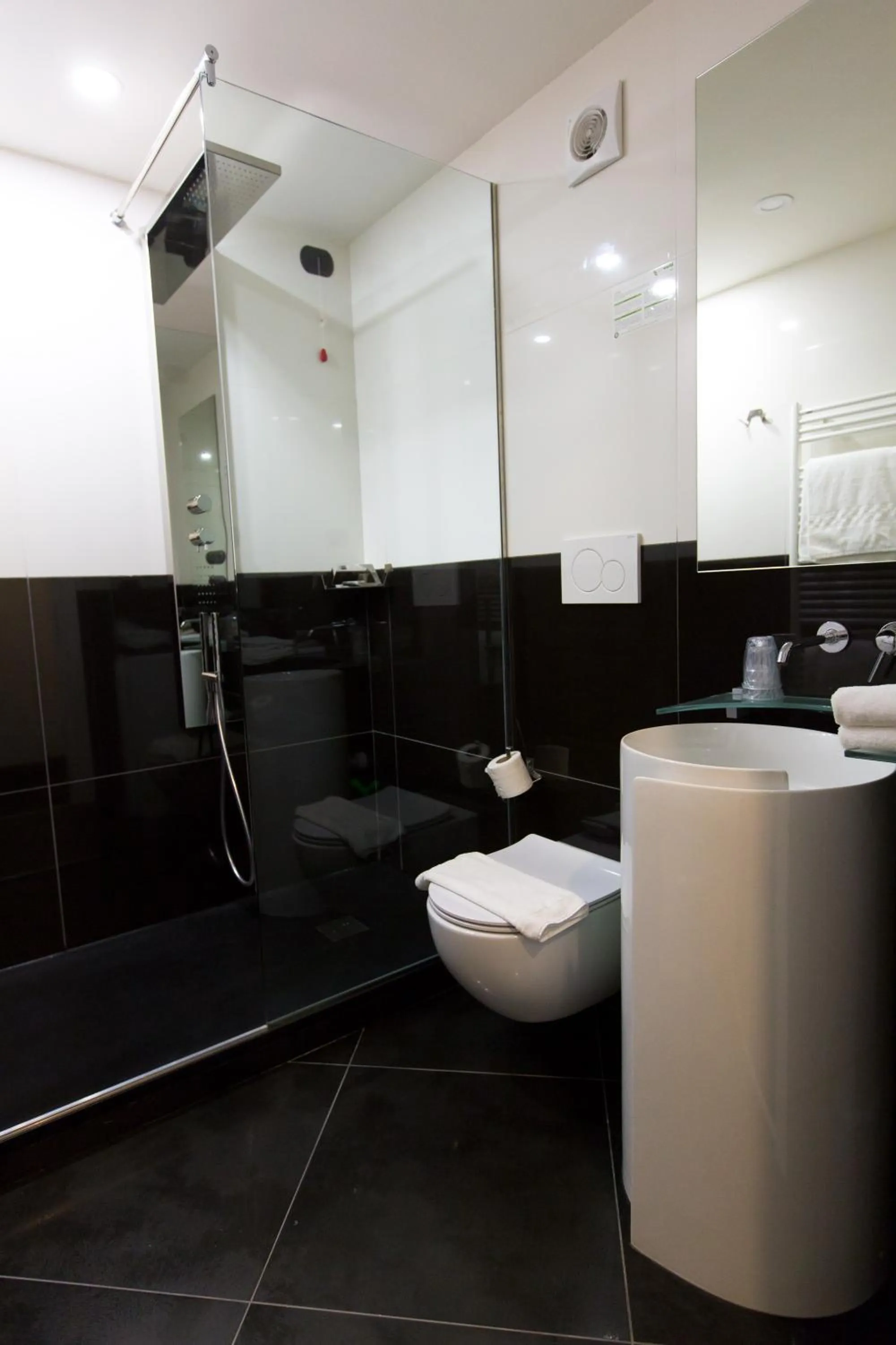 Bathroom in Hotel Al Campanile - Luxury Suites & Apartments