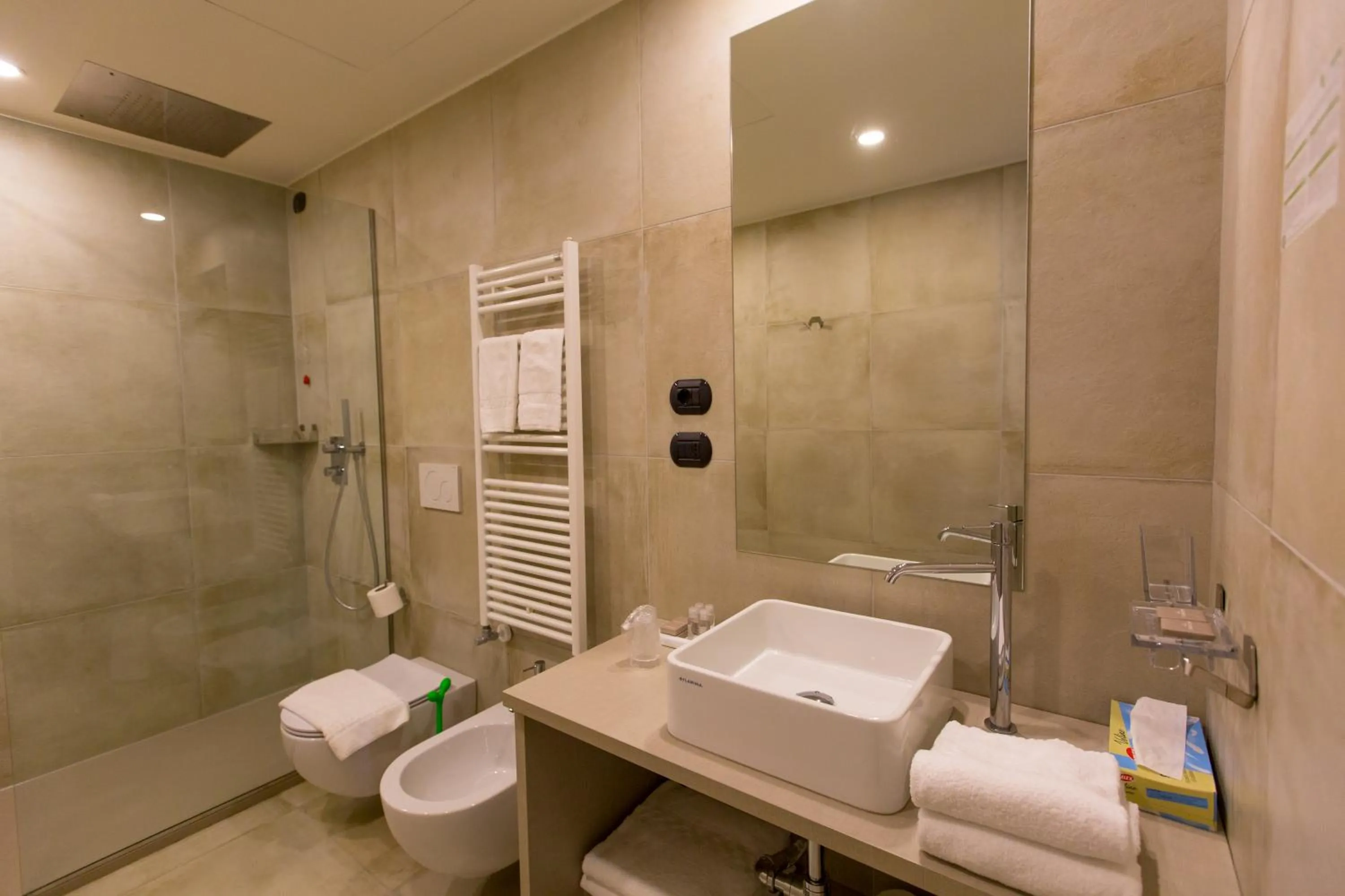Bathroom in Hotel Al Campanile - Luxury Suites & Apartments