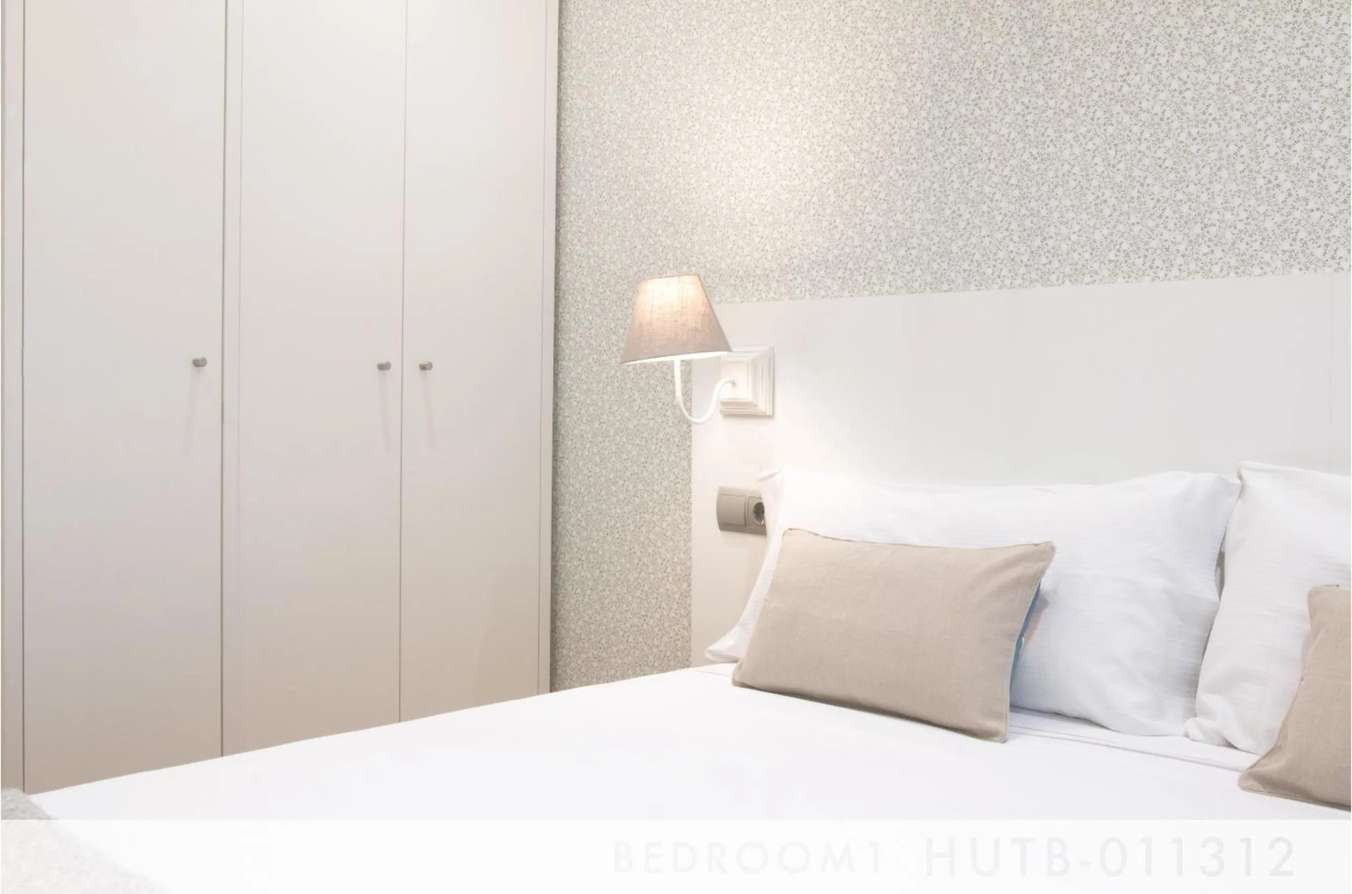 Bedroom, Bed in Suite Place Barcelona Còrsega