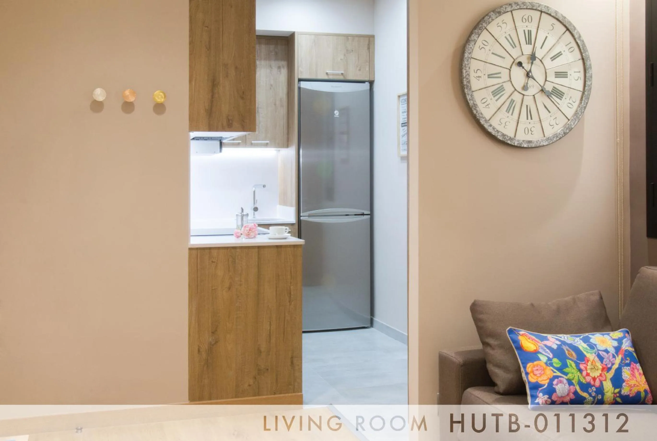 Photo of the whole room in Suite Place Barcelona Còrsega