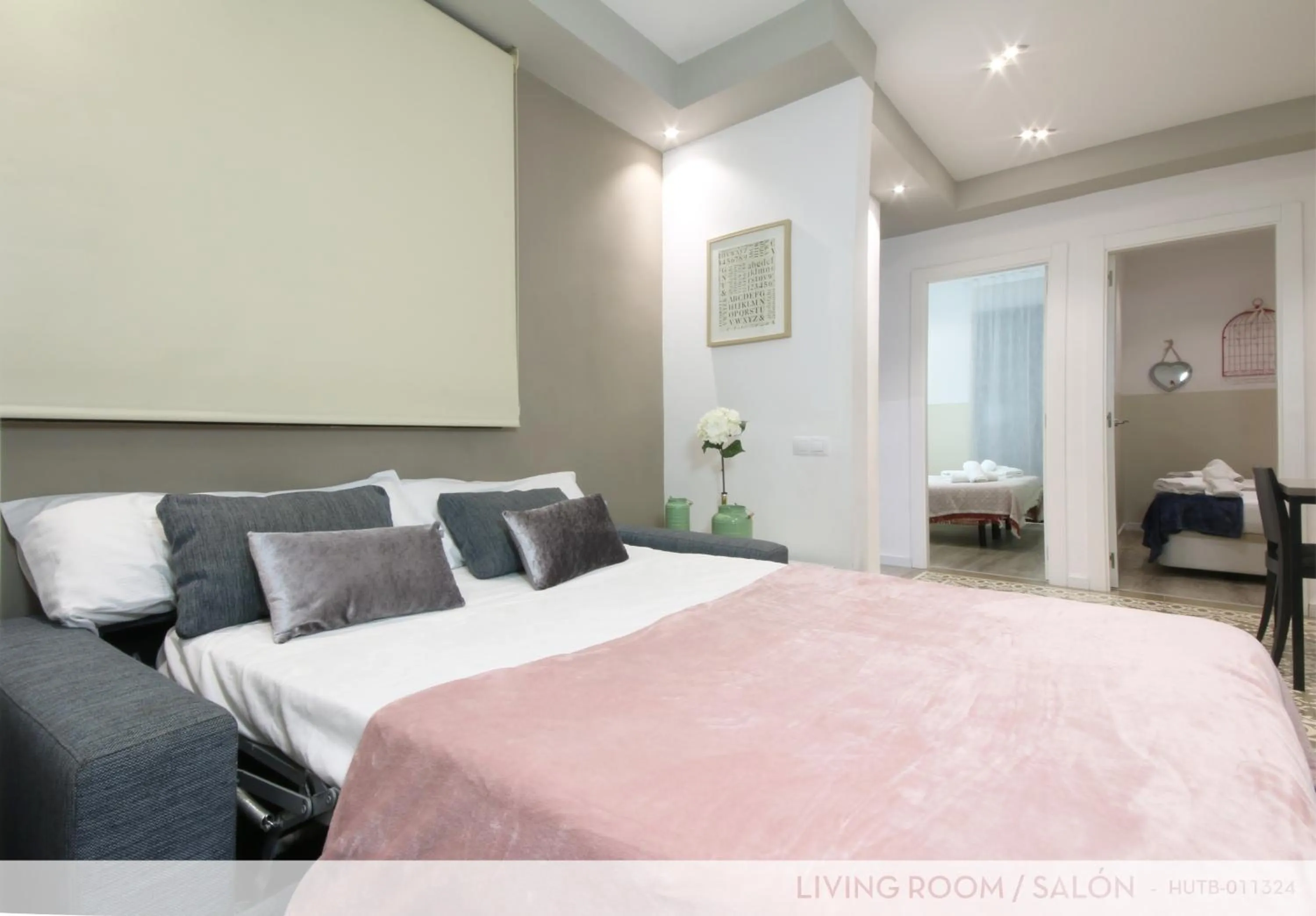 Bed in Suite Place Barcelona Còrsega