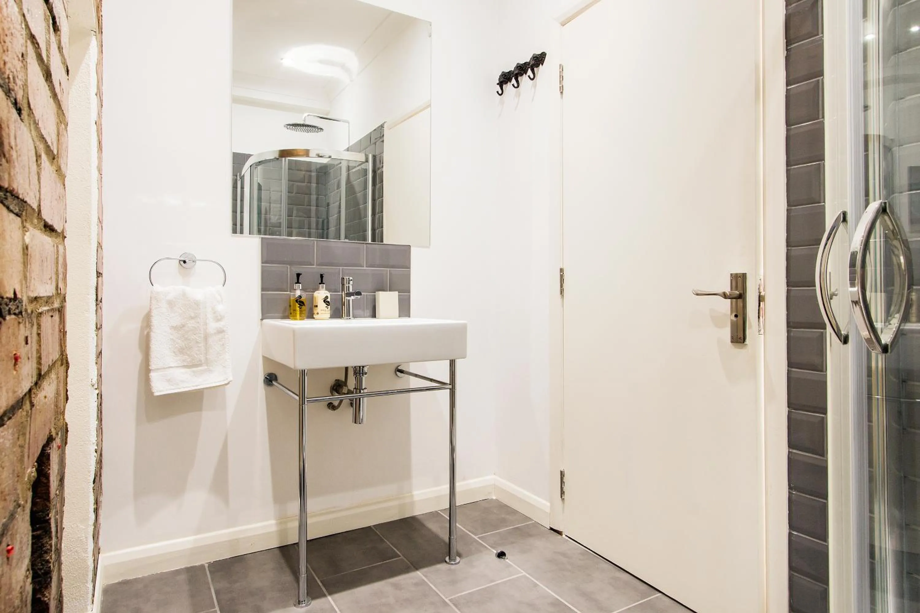 Toilet in Crashpads Shoreditch Brick Lane Mini Lofts