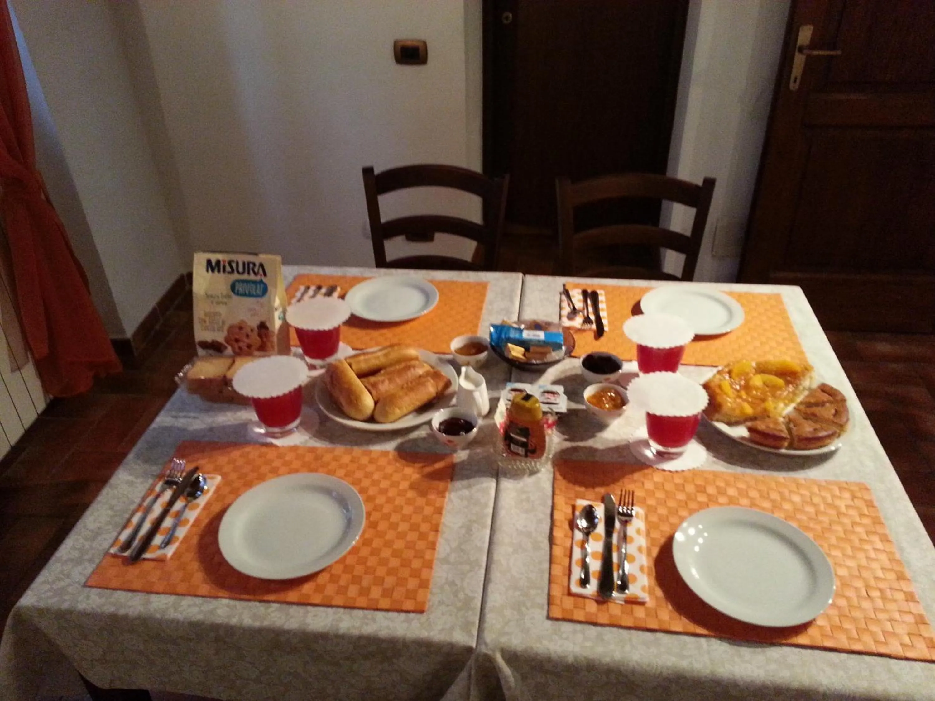 Italian breakfast in Il Pozzo Di Sant'Andrea