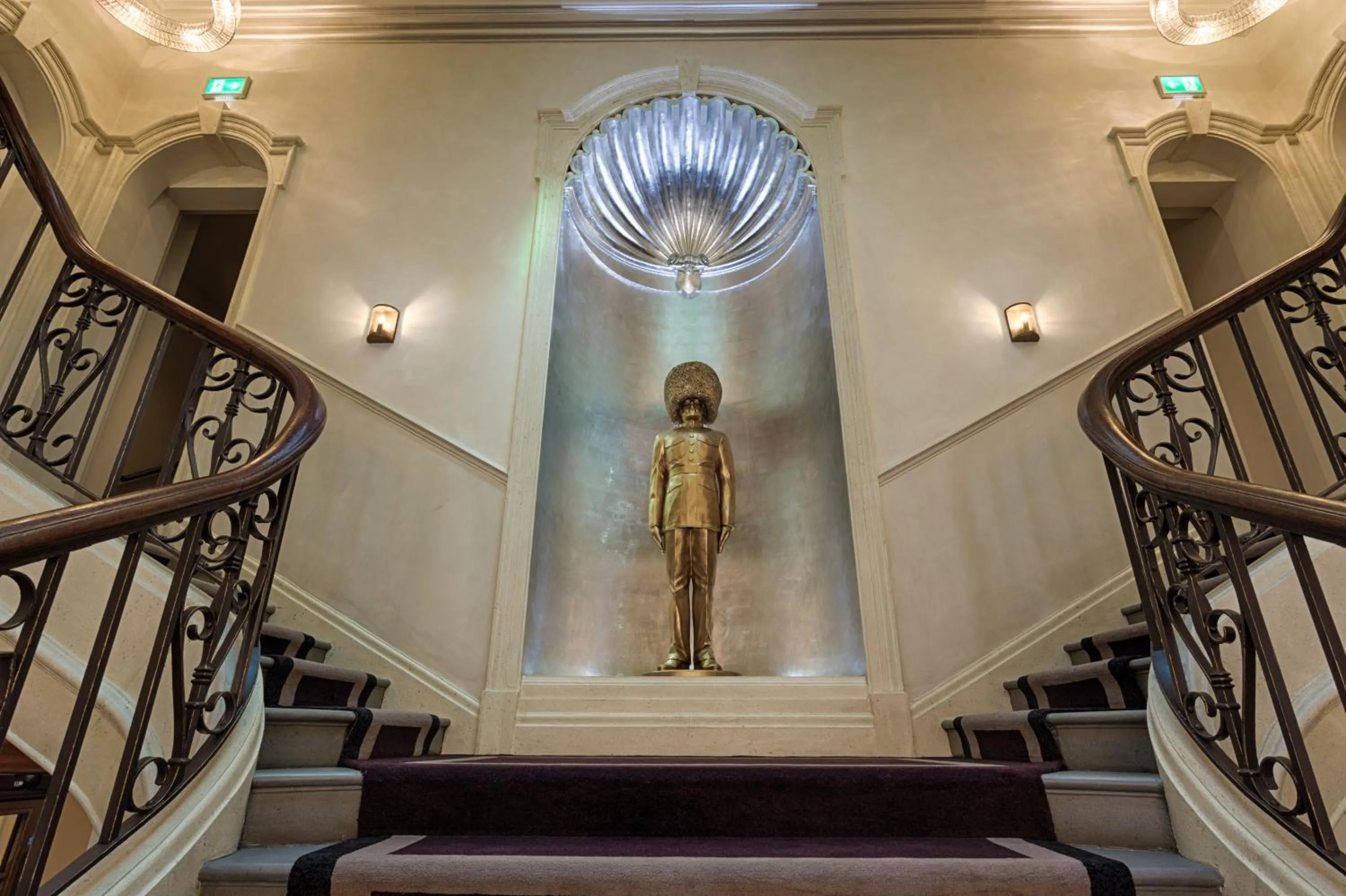 Lobby or reception in Courthouse Hotel Shoreditch