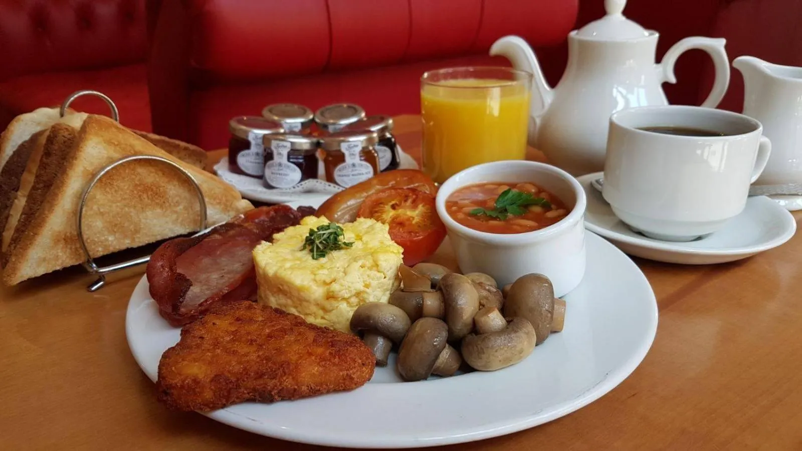 Buffet breakfast in Courthouse Hotel Shoreditch