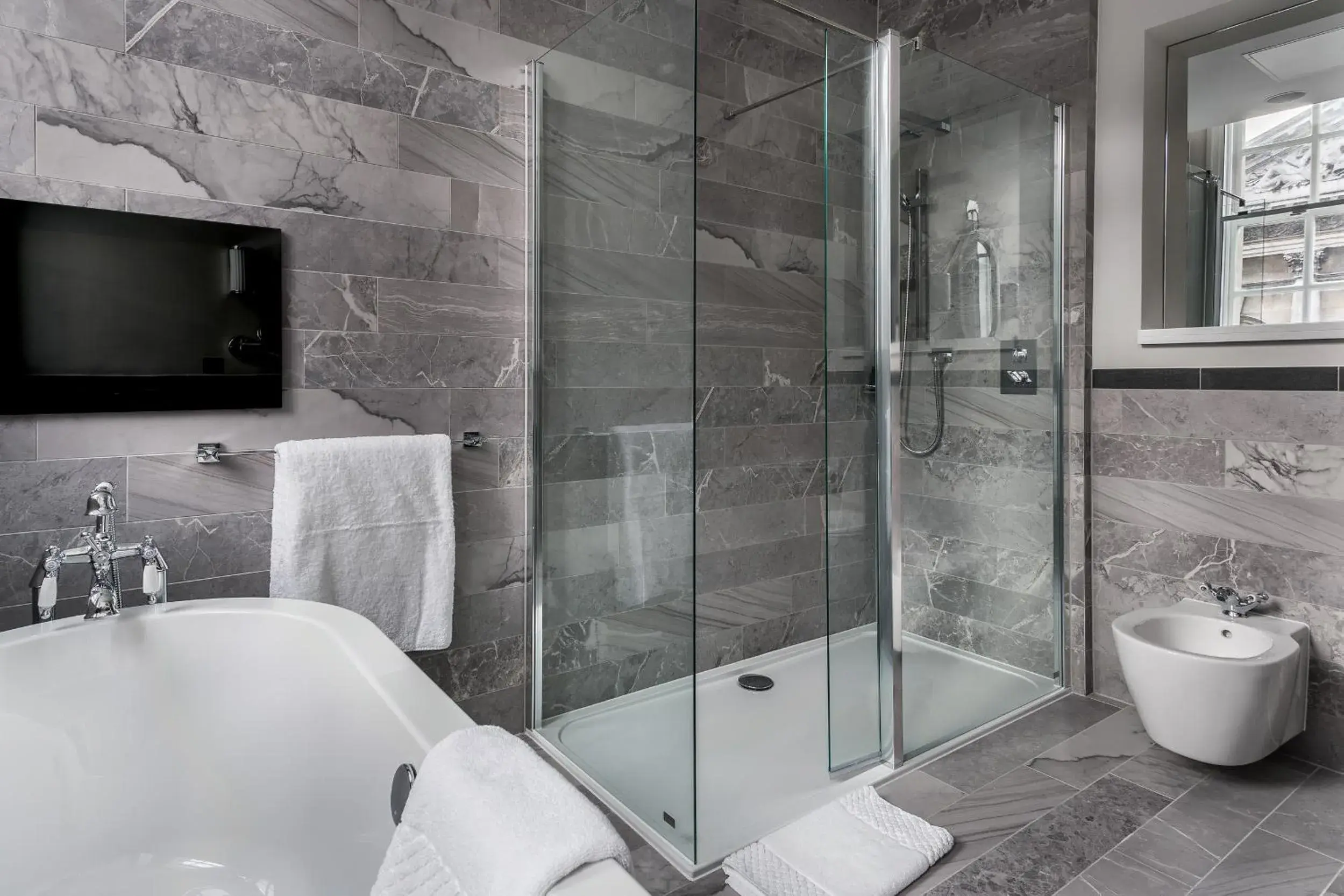 Bathroom in Courthouse Hotel Shoreditch Bathroom in Courthouse Hotel Shoreditch