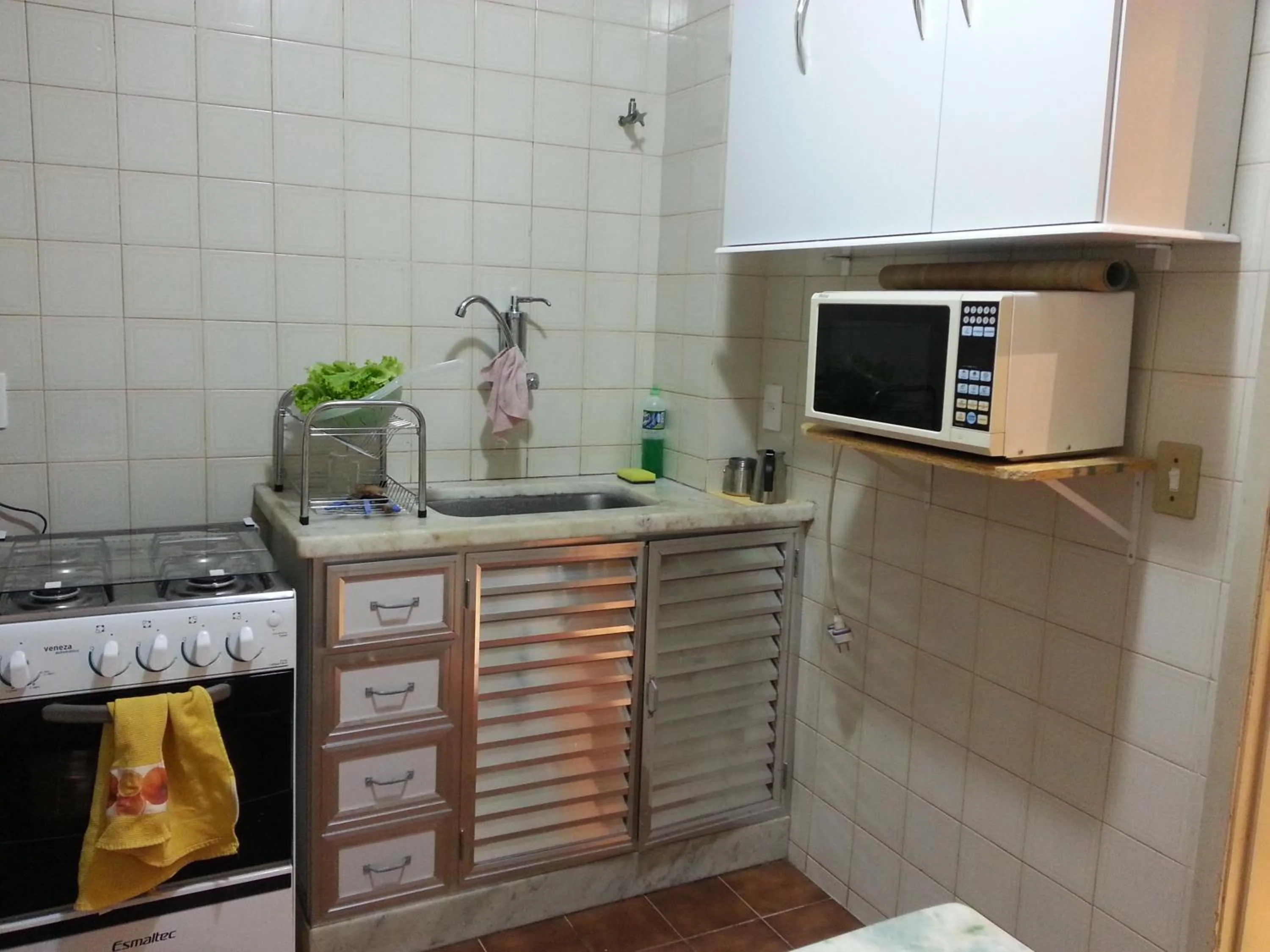 Kitchen or kitchenette in Apartament Rio Center