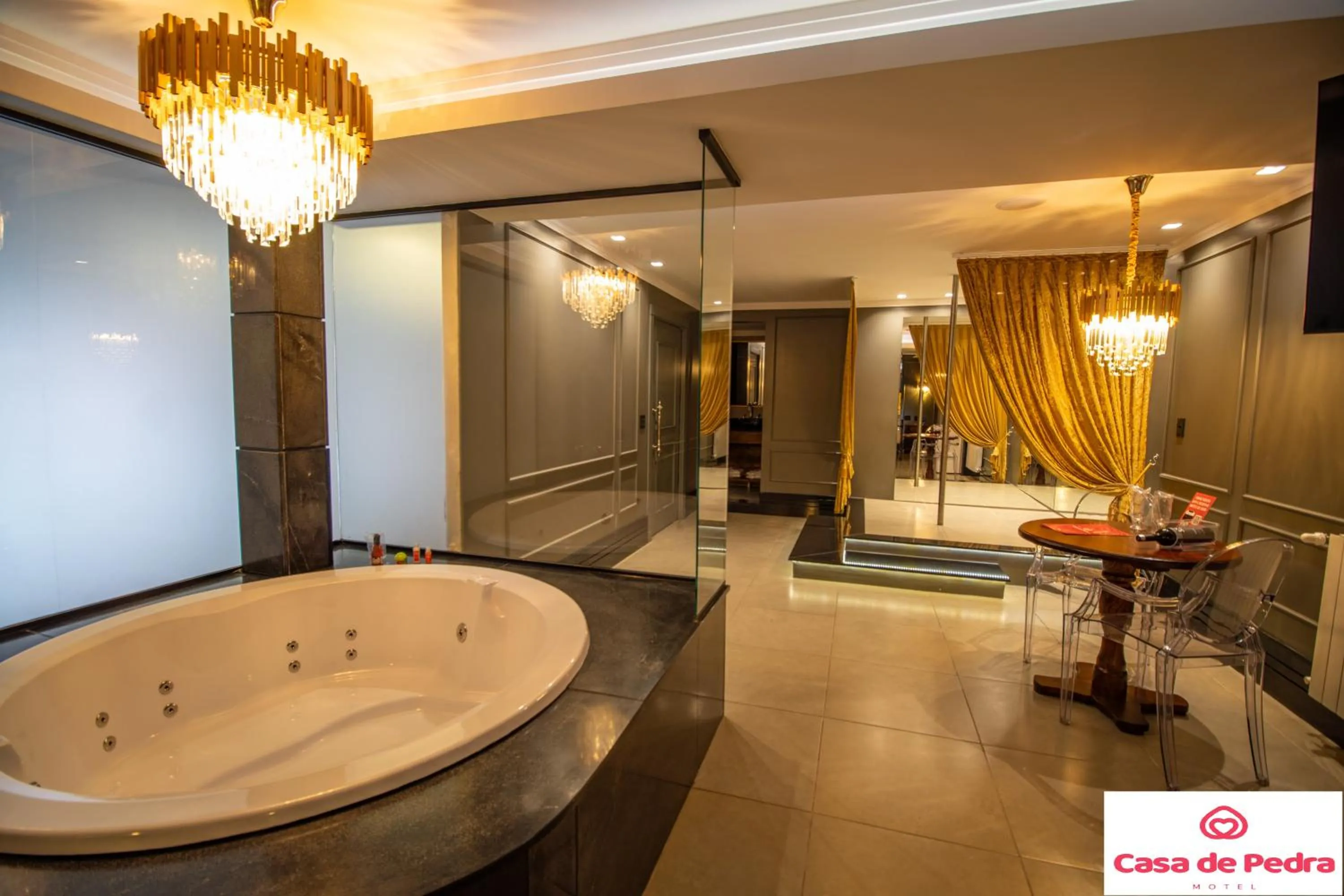 Hot Tub in Motel Casa de Pedra