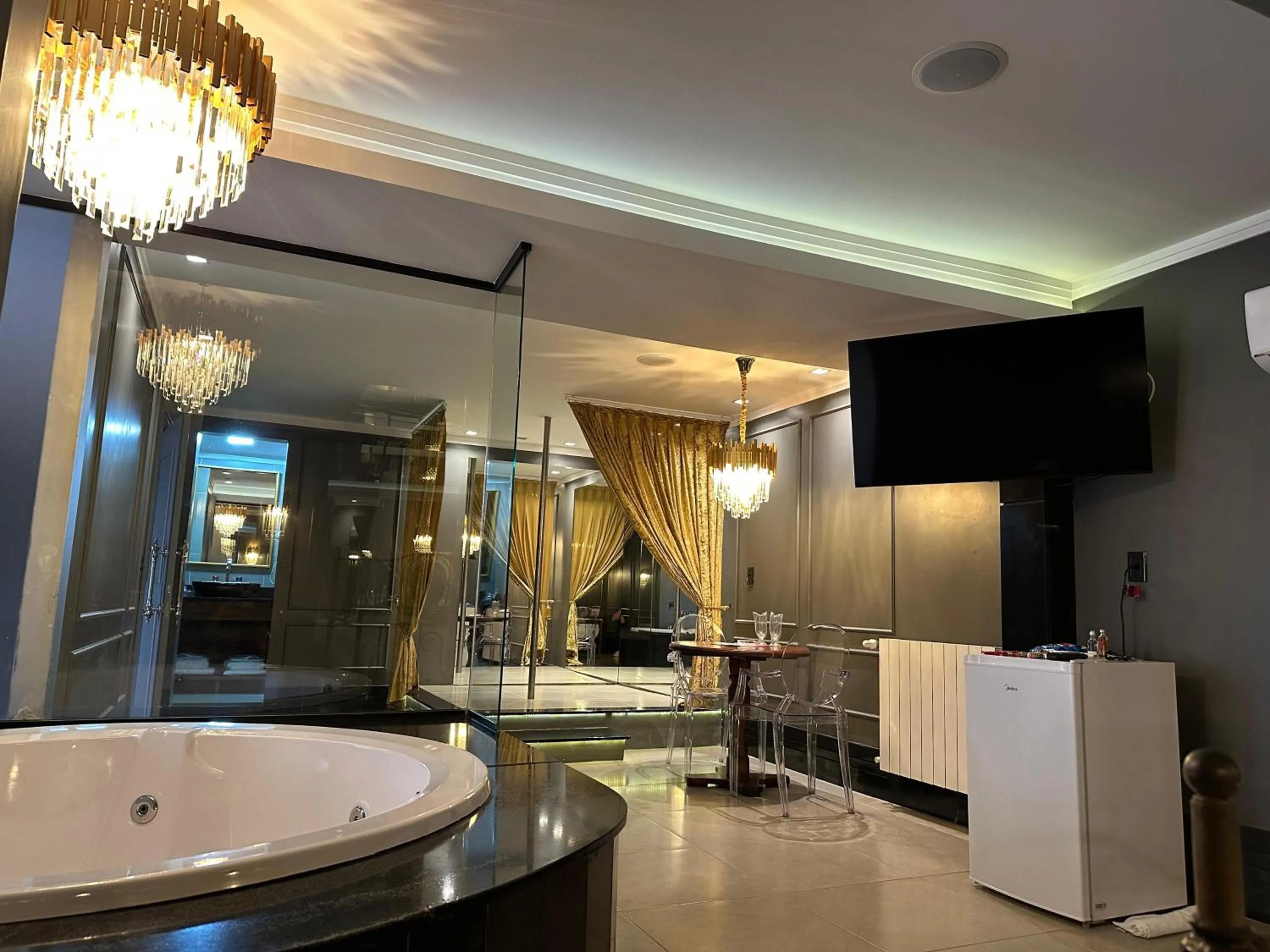 TV and multimedia in Motel Casa de Pedra