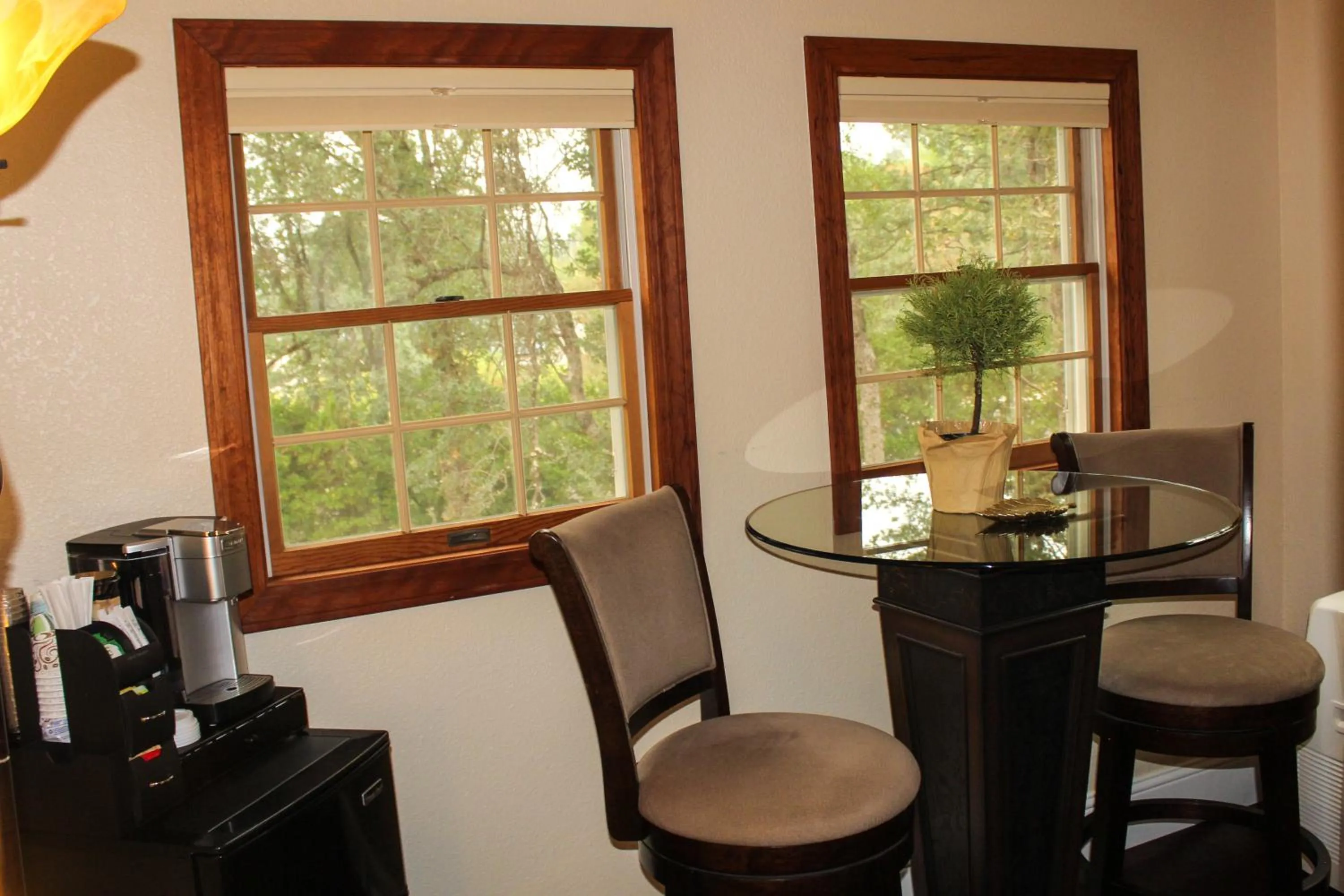 Coffee/tea facilities in Hope Inn Redding