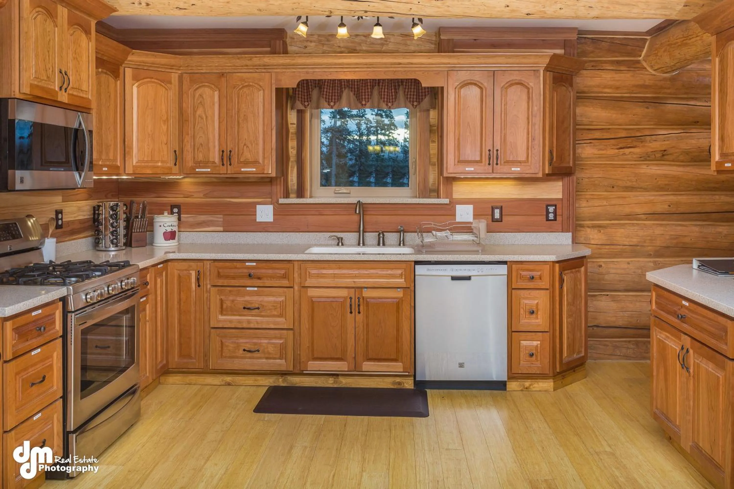 Communal kitchen in Alaska Knotty Pine B&B