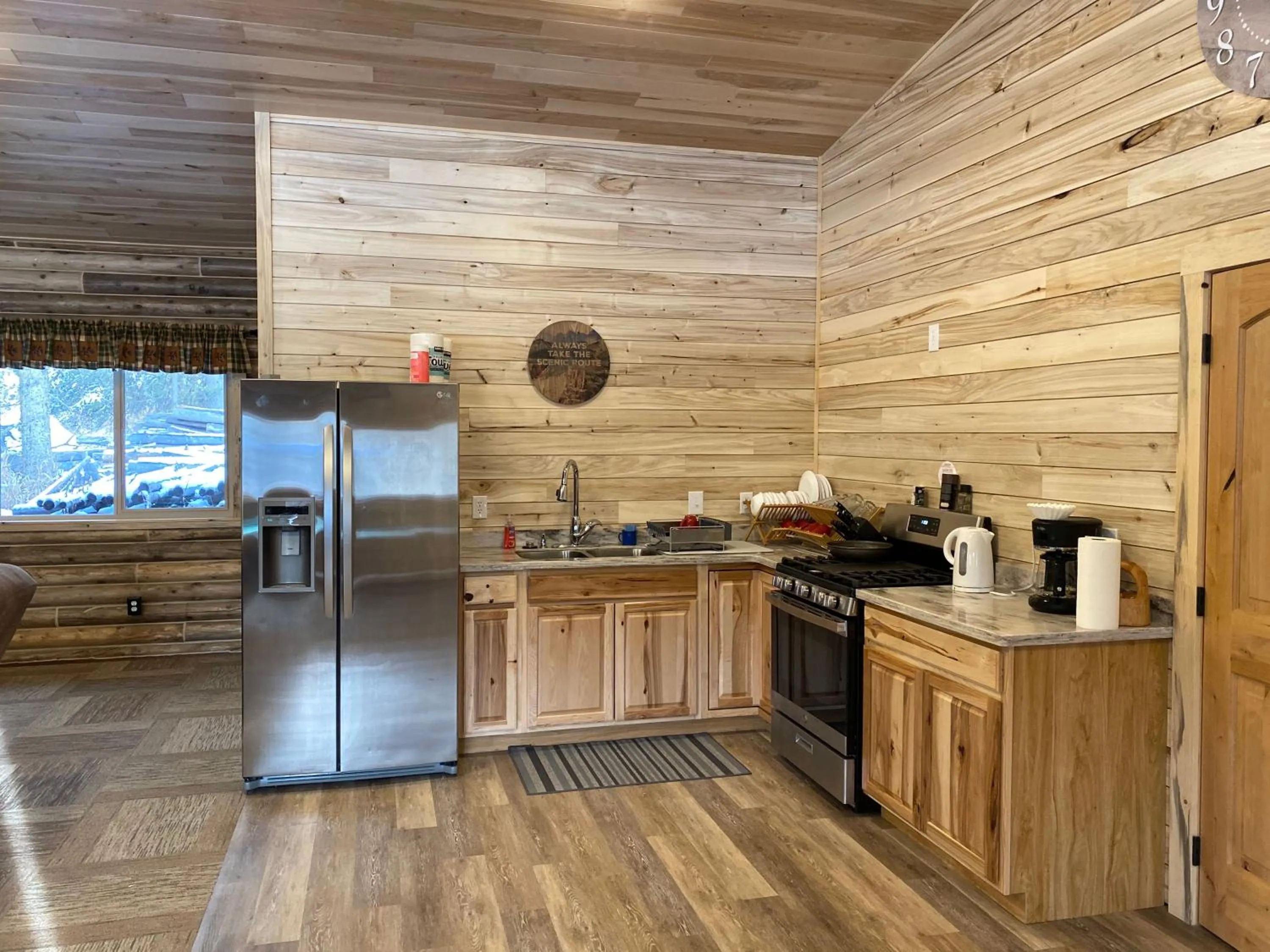 Kitchen or kitchenette in Alaska Knotty Pine B&B