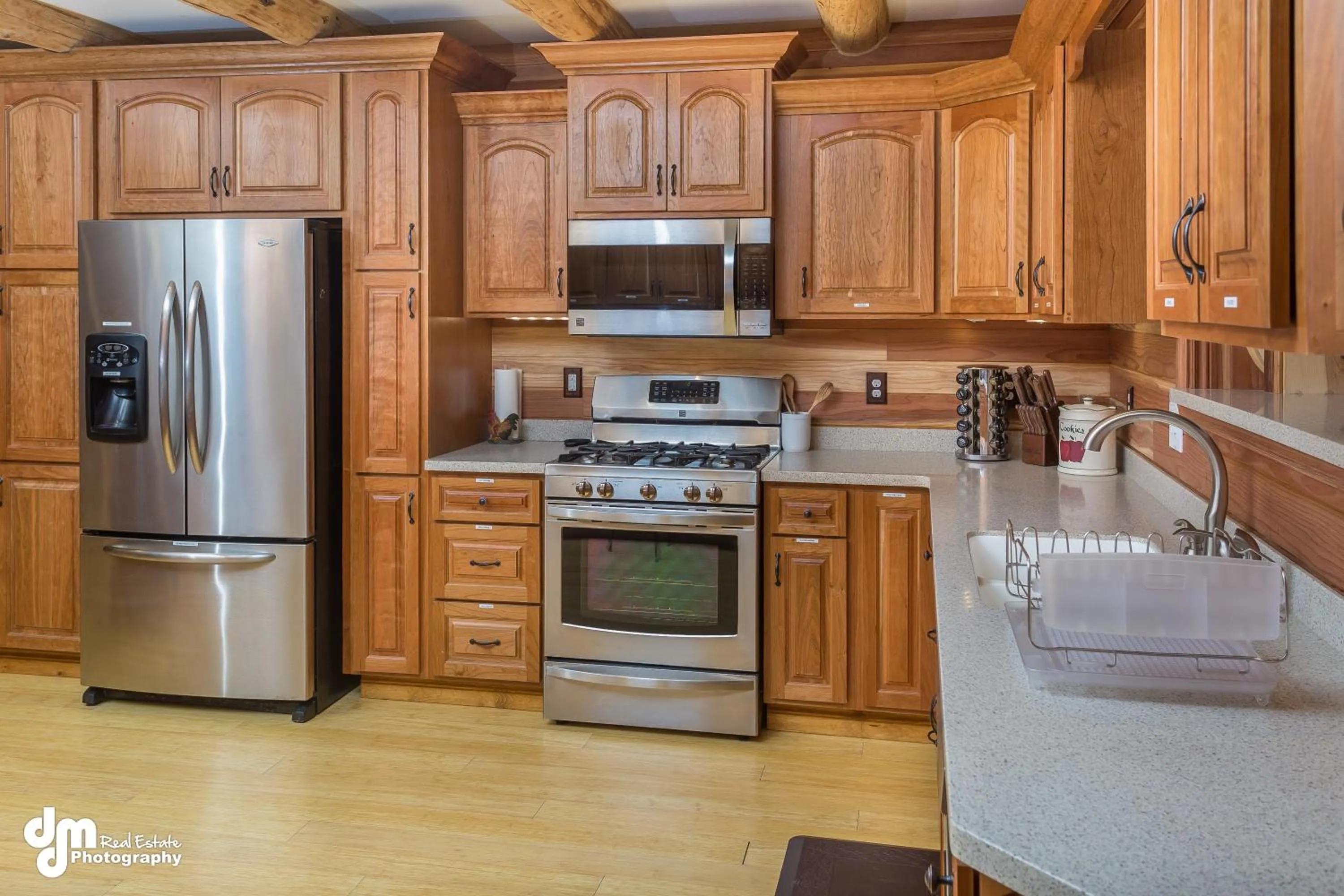Communal kitchen in Alaska Knotty Pine B&B