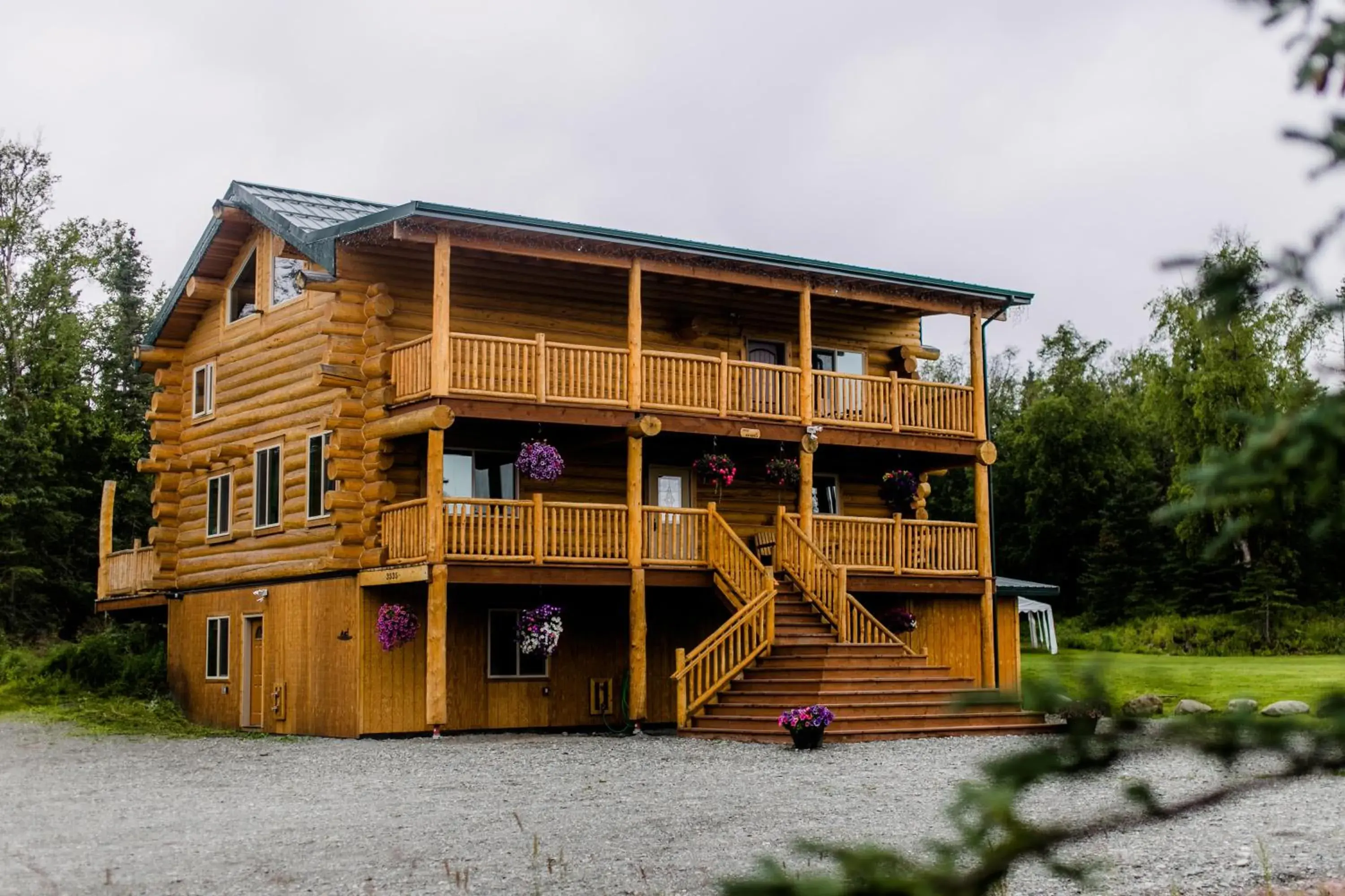Alaska Knotty Pine B&B Alaska Knotty Pine B&B