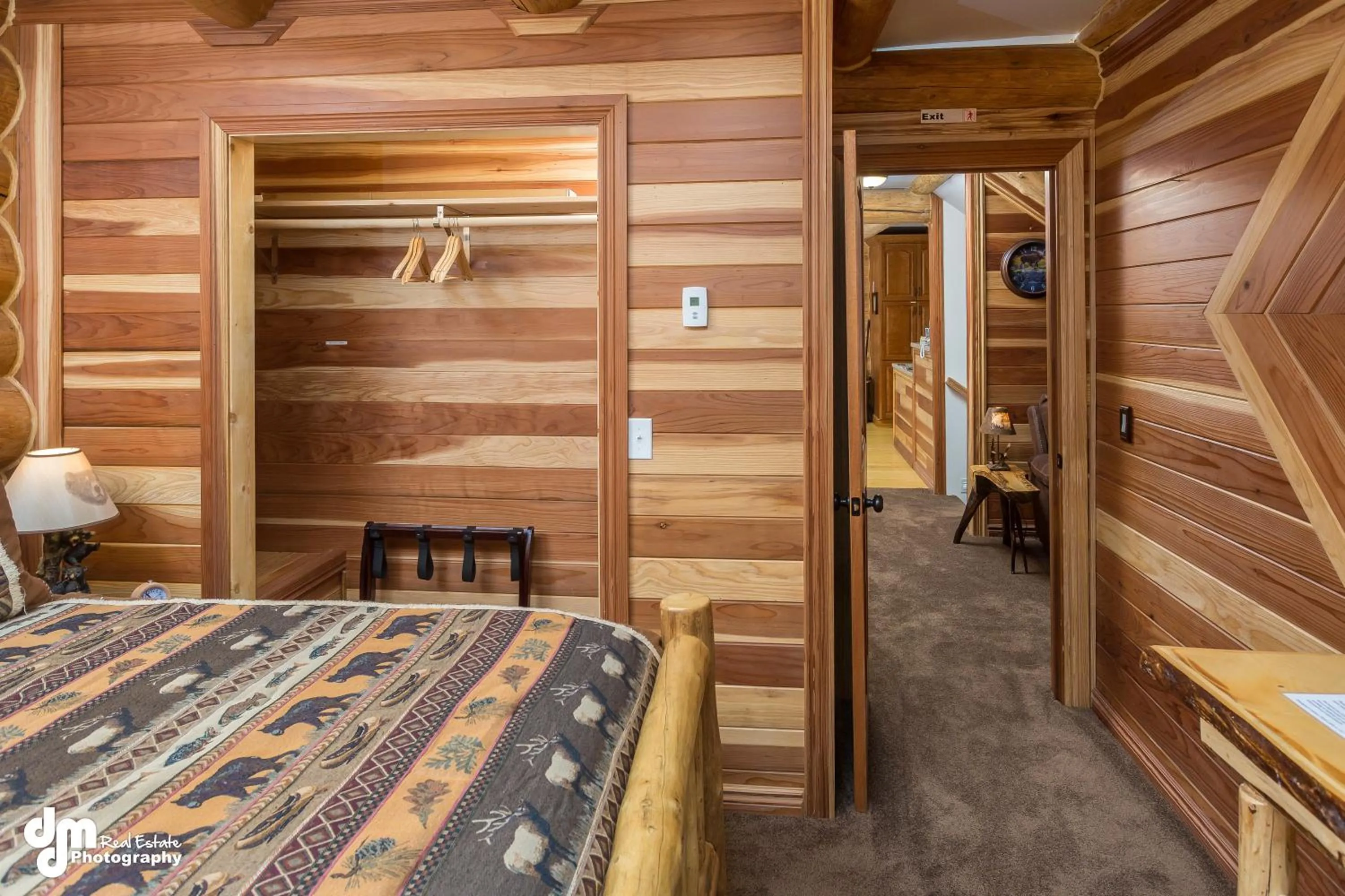 Bedroom, Bed in Alaska Knotty Pine B&B