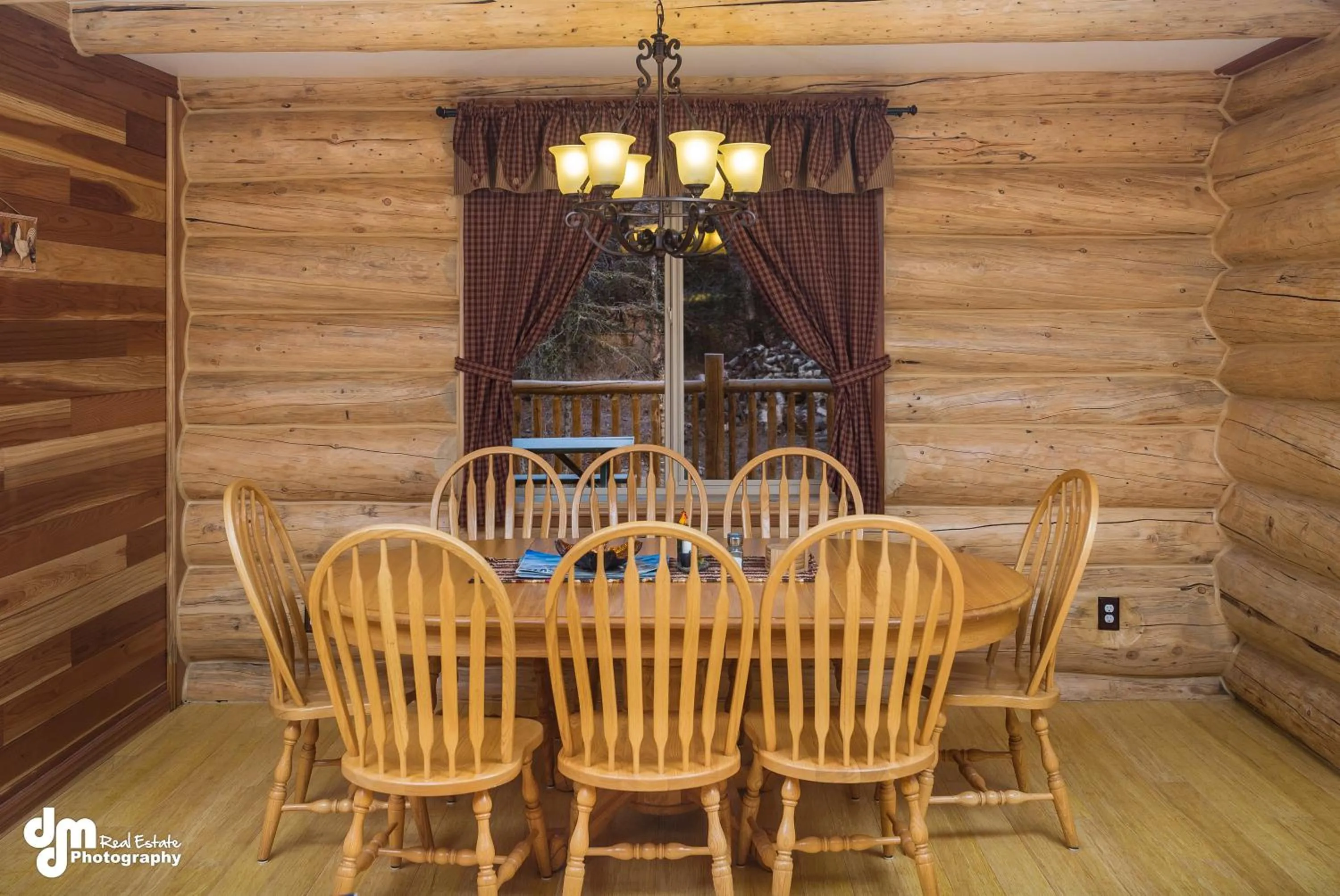 Dining area in Alaska Knotty Pine B&B