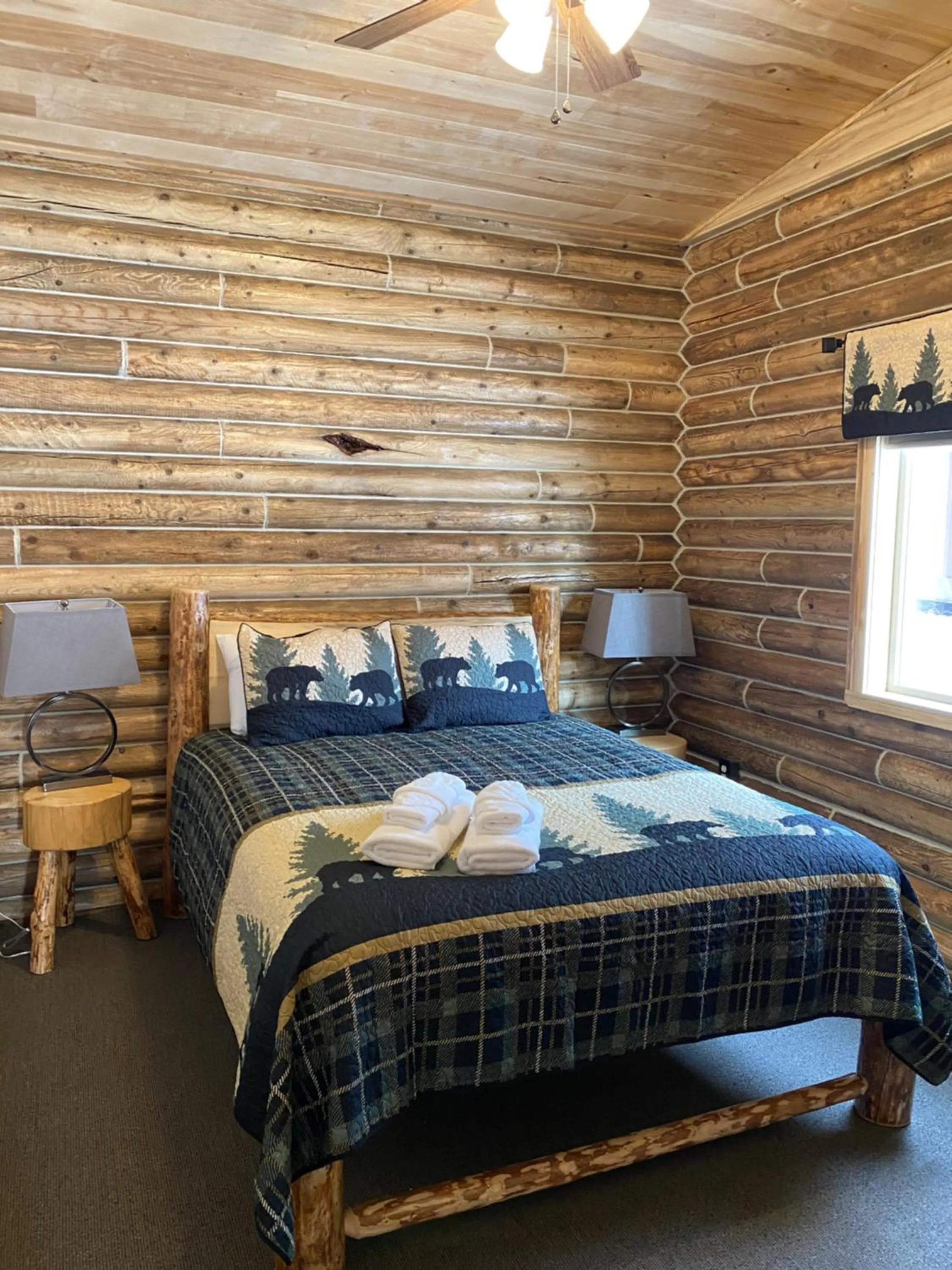 Bedroom, Bed in Alaska Knotty Pine B&B