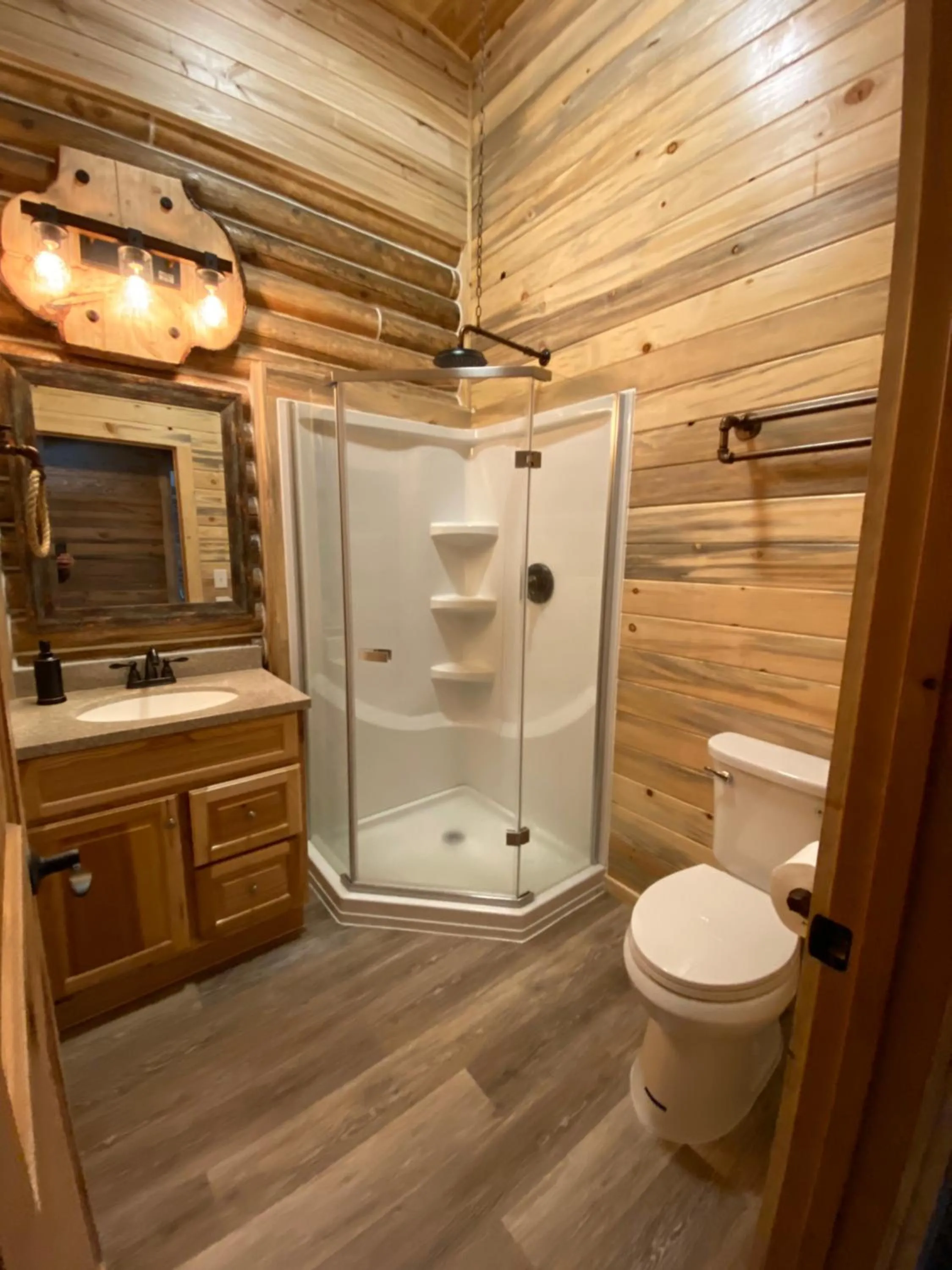 Bathroom in Alaska Knotty Pine B&B