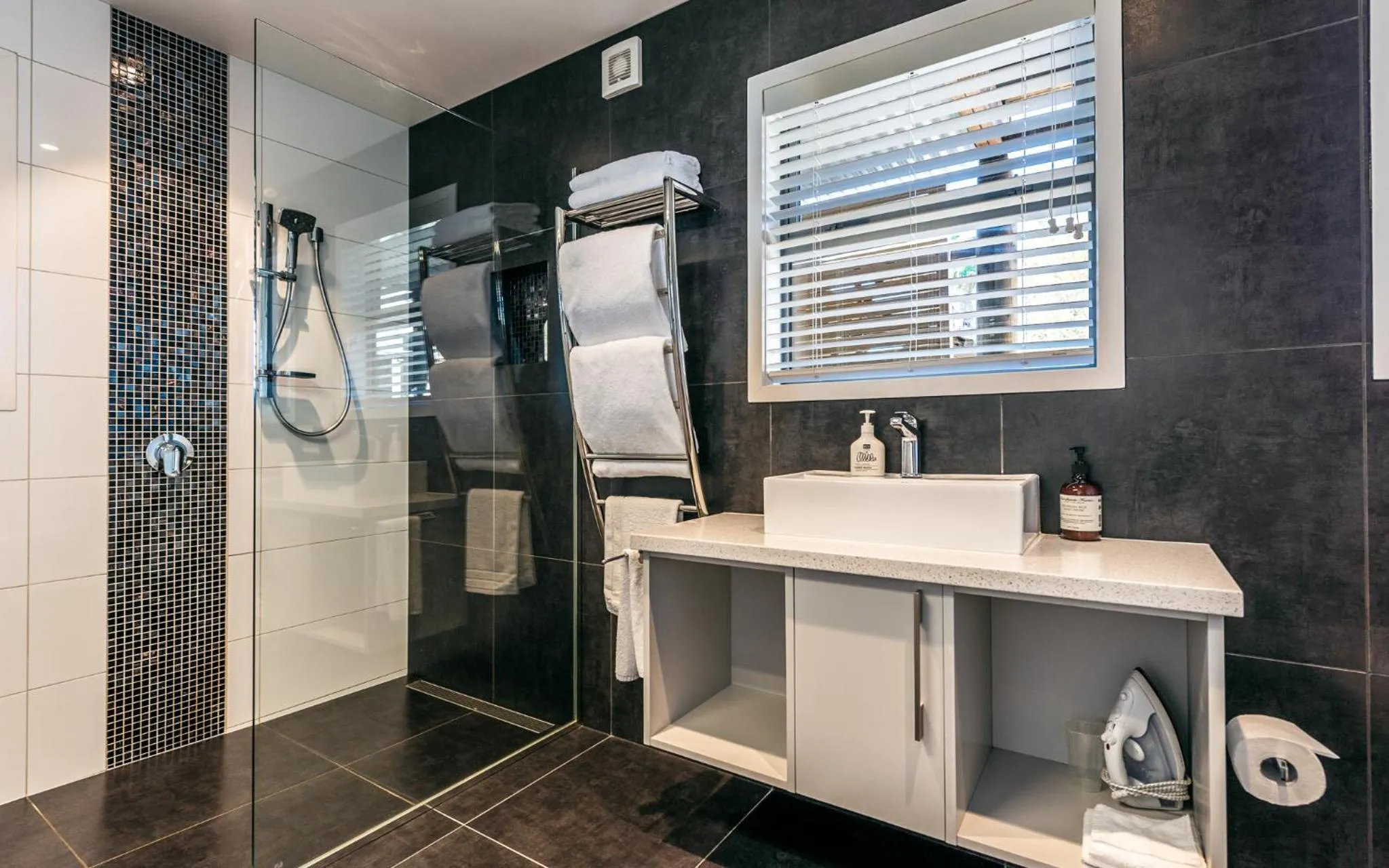 Bathroom in Wild Thyme