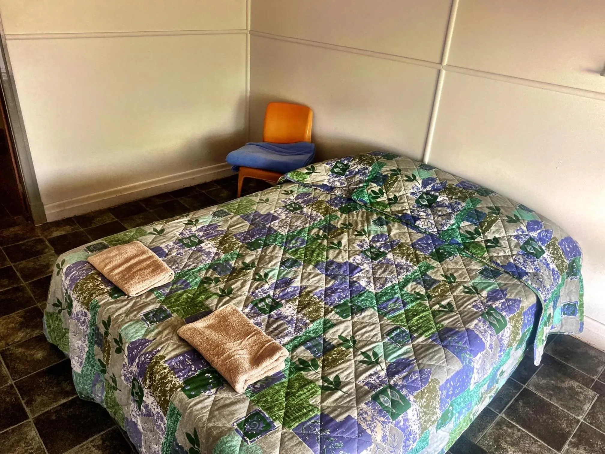 Bed in Royal Carrangarra Hotel