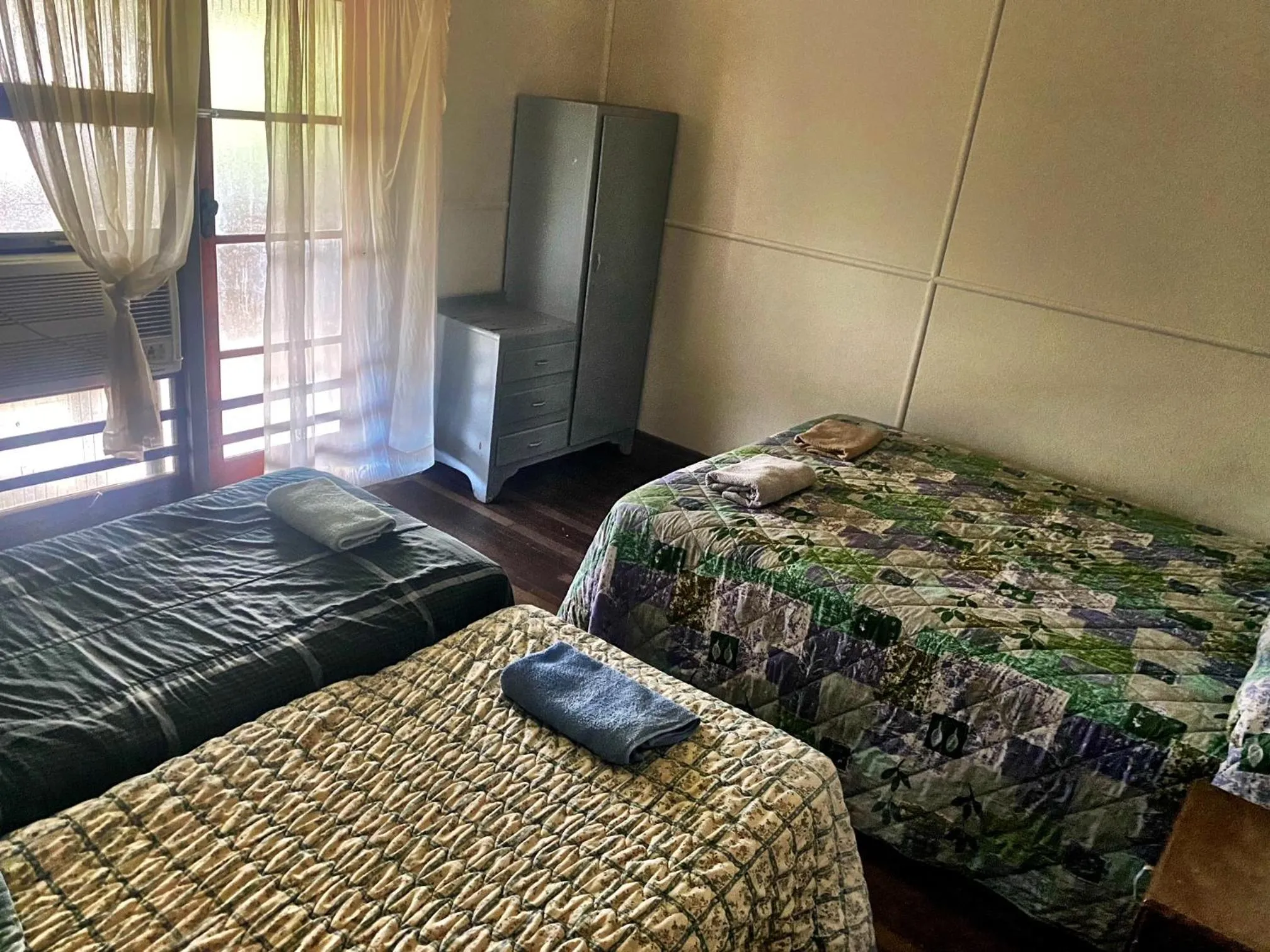 Bed in Royal Carrangarra Hotel