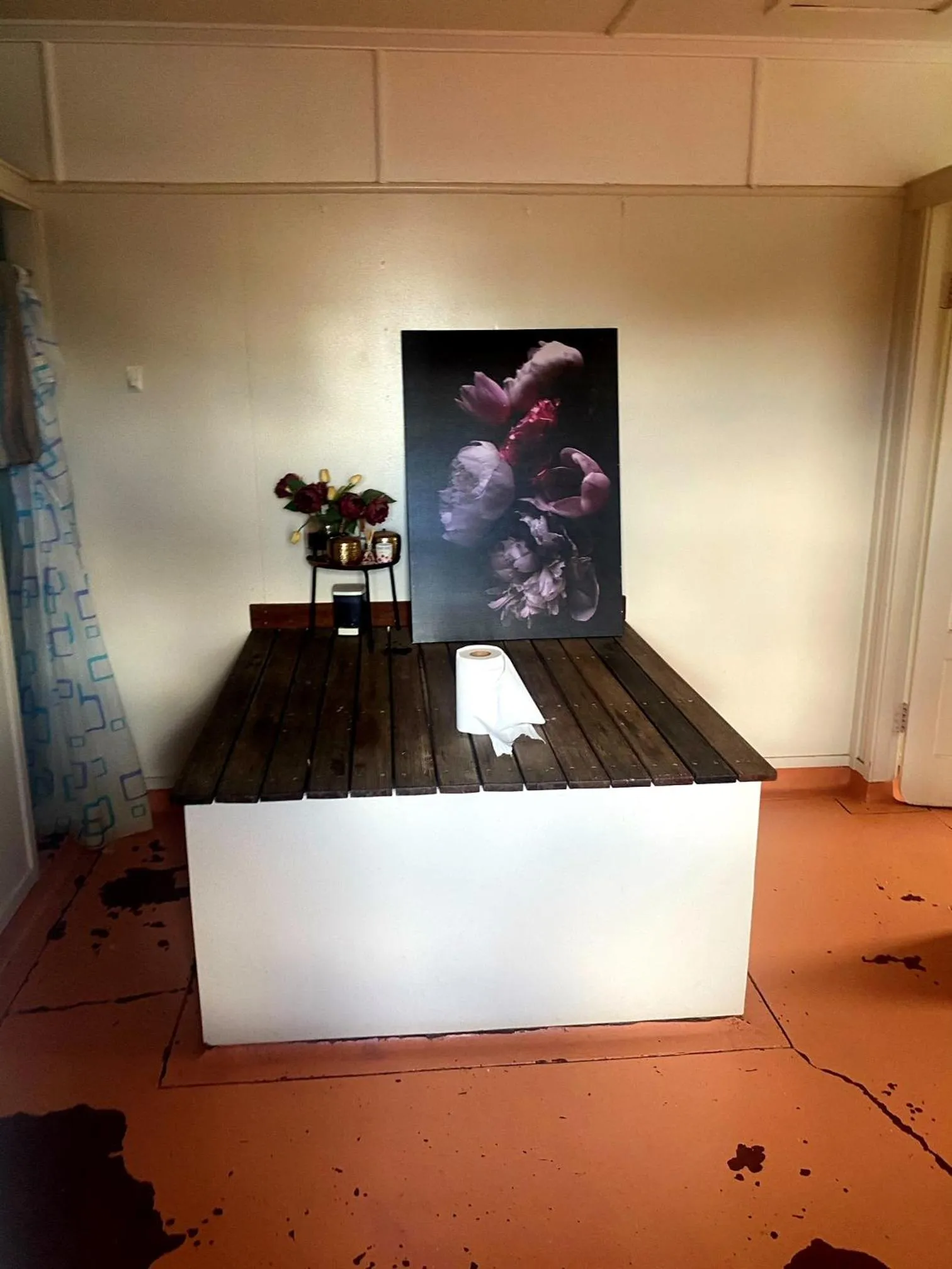 Bathroom, Bed in Royal Carrangarra Hotel