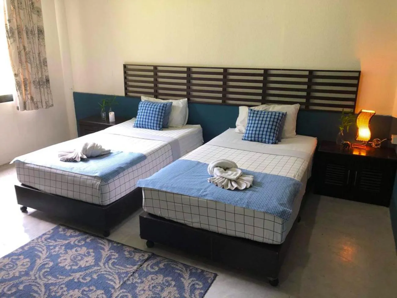 Bed in Lanta Complex