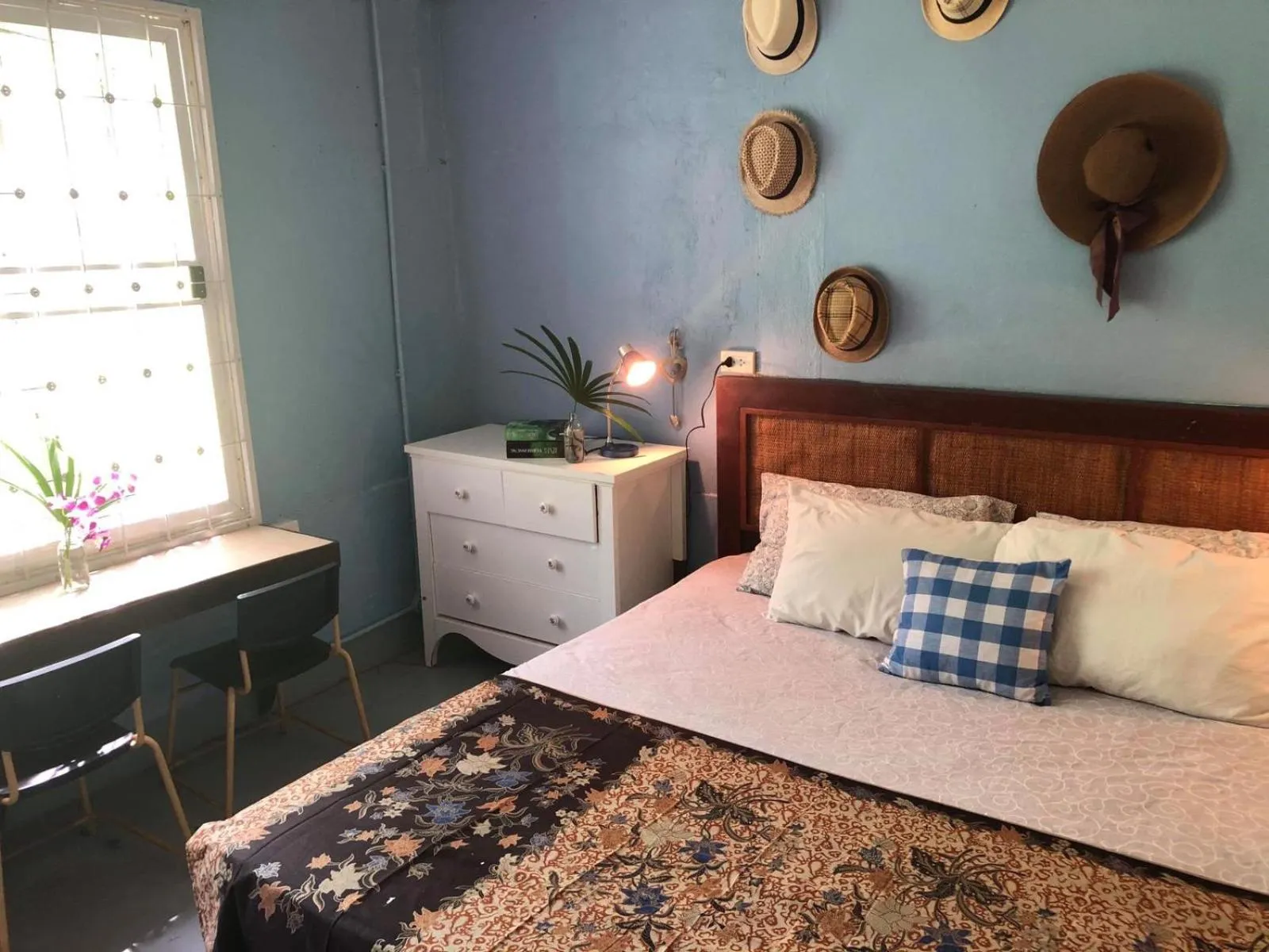 Bed in Lanta Complex