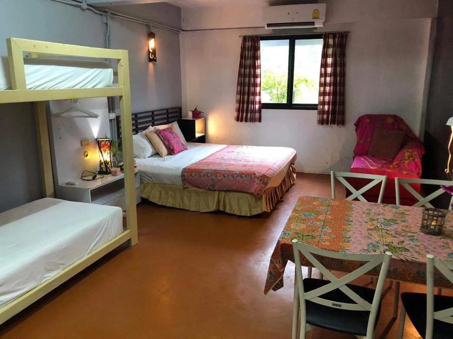 Bed in Lanta Complex