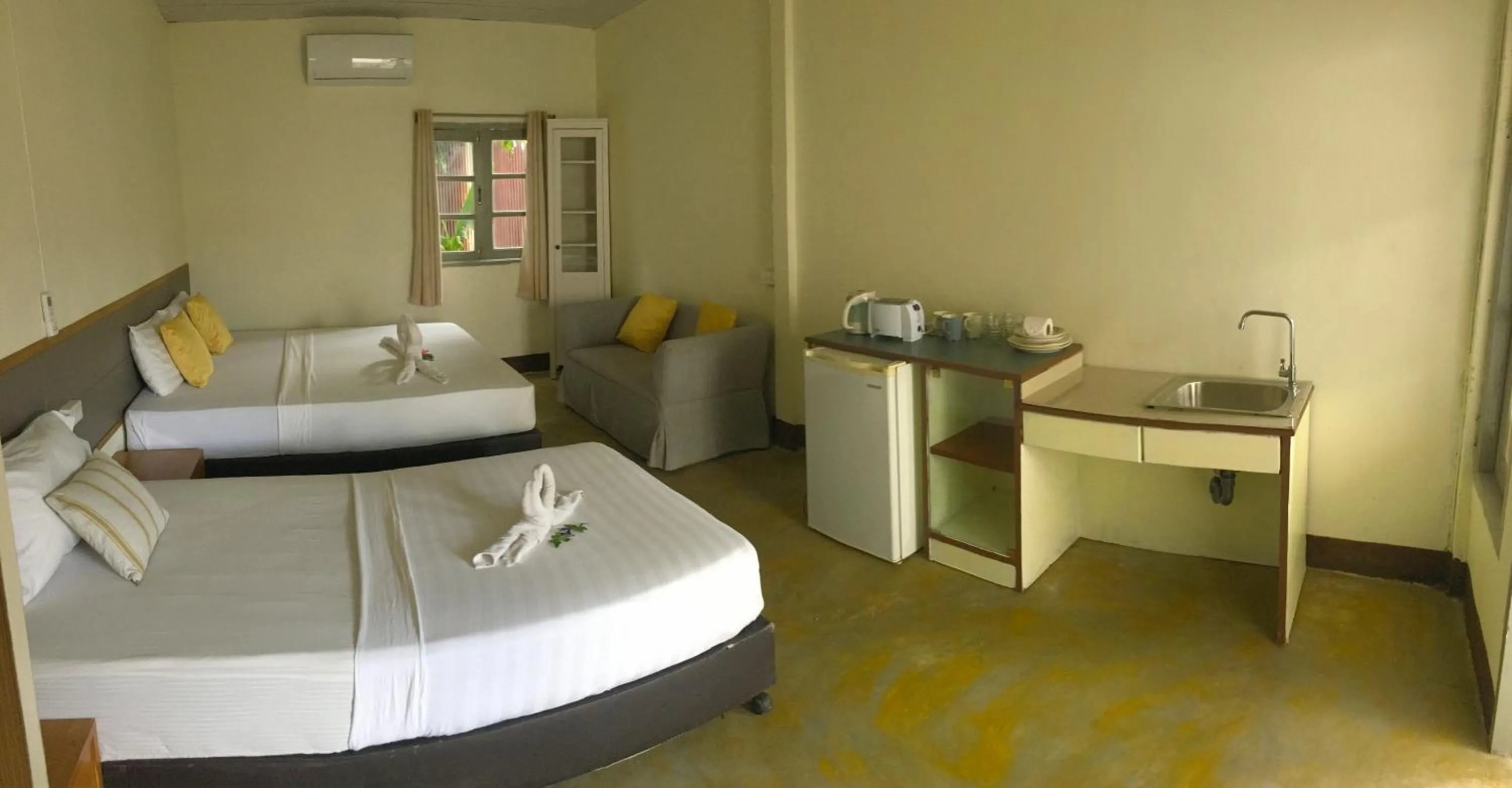 Bed in Lanta Complex