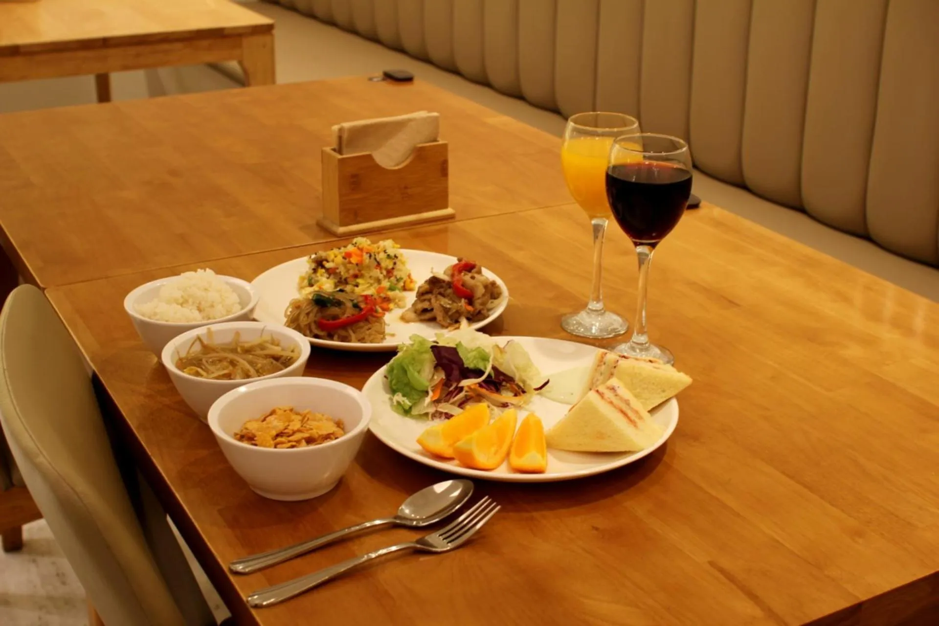 Breakfast in Seattle B Hotel