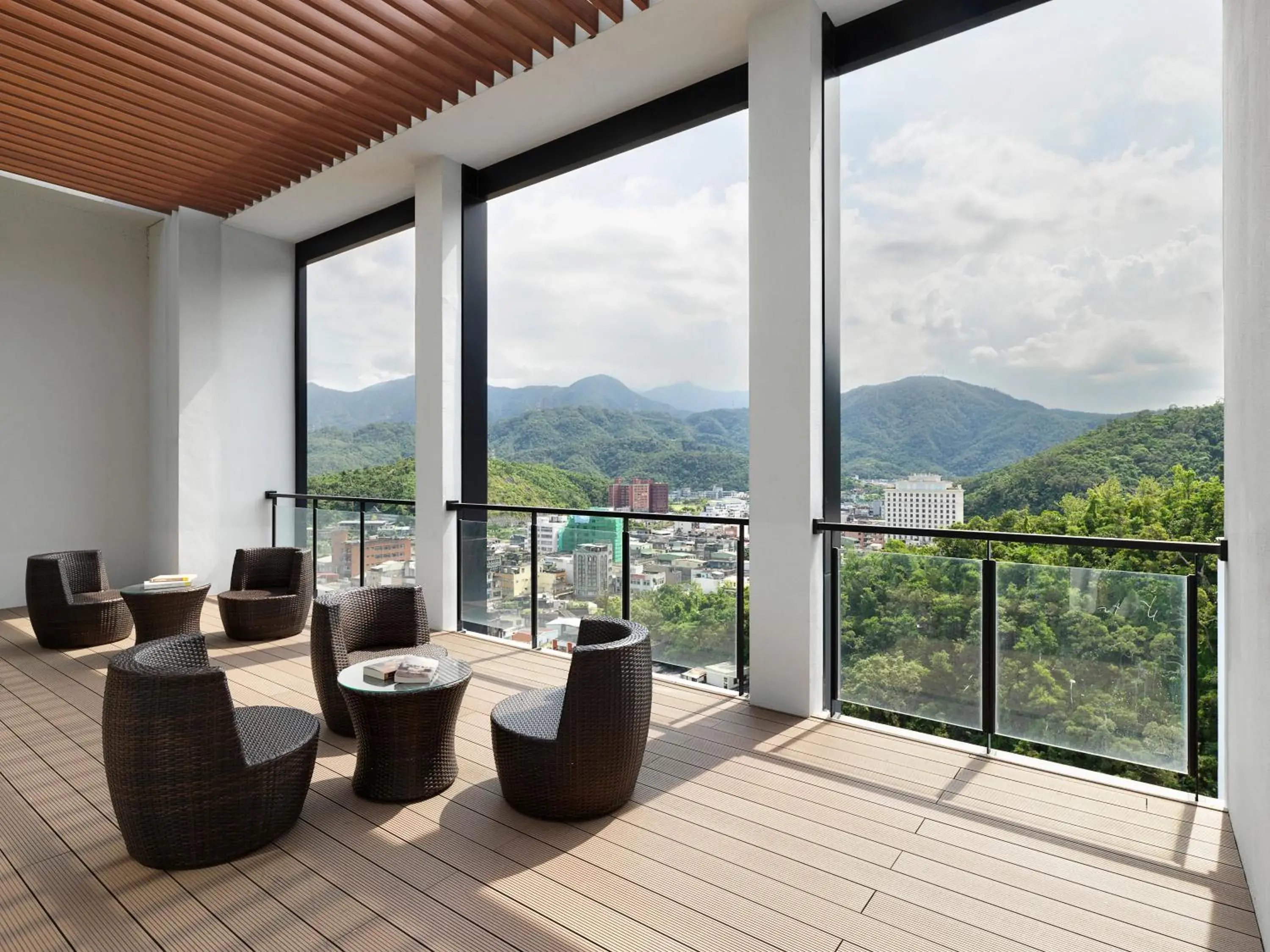 Area and facilities in Lakeshore Hotel Suao Area and facilities in Lakeshore Hotel Suao