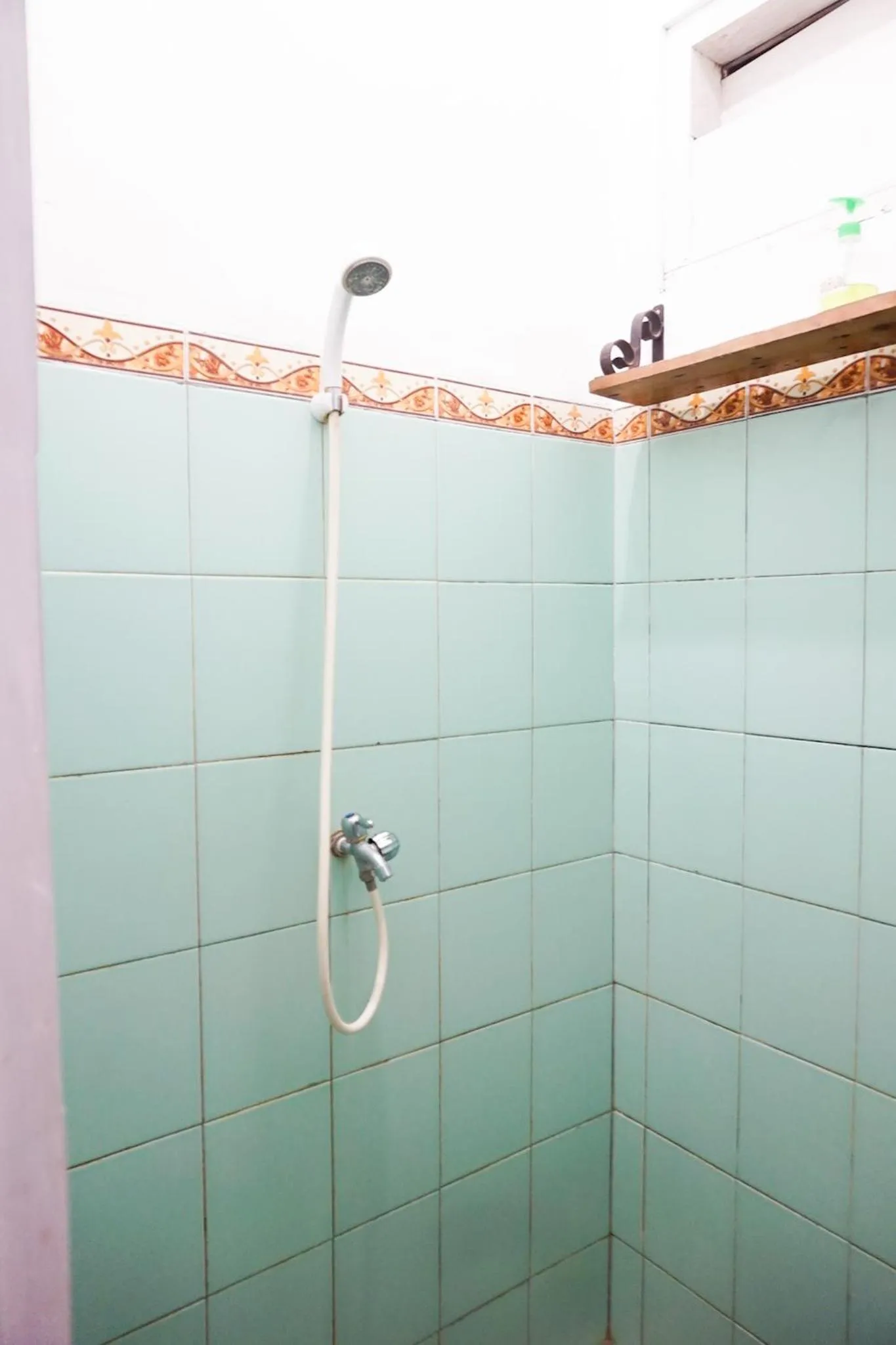 Shower in Good Karma Yogyakarta