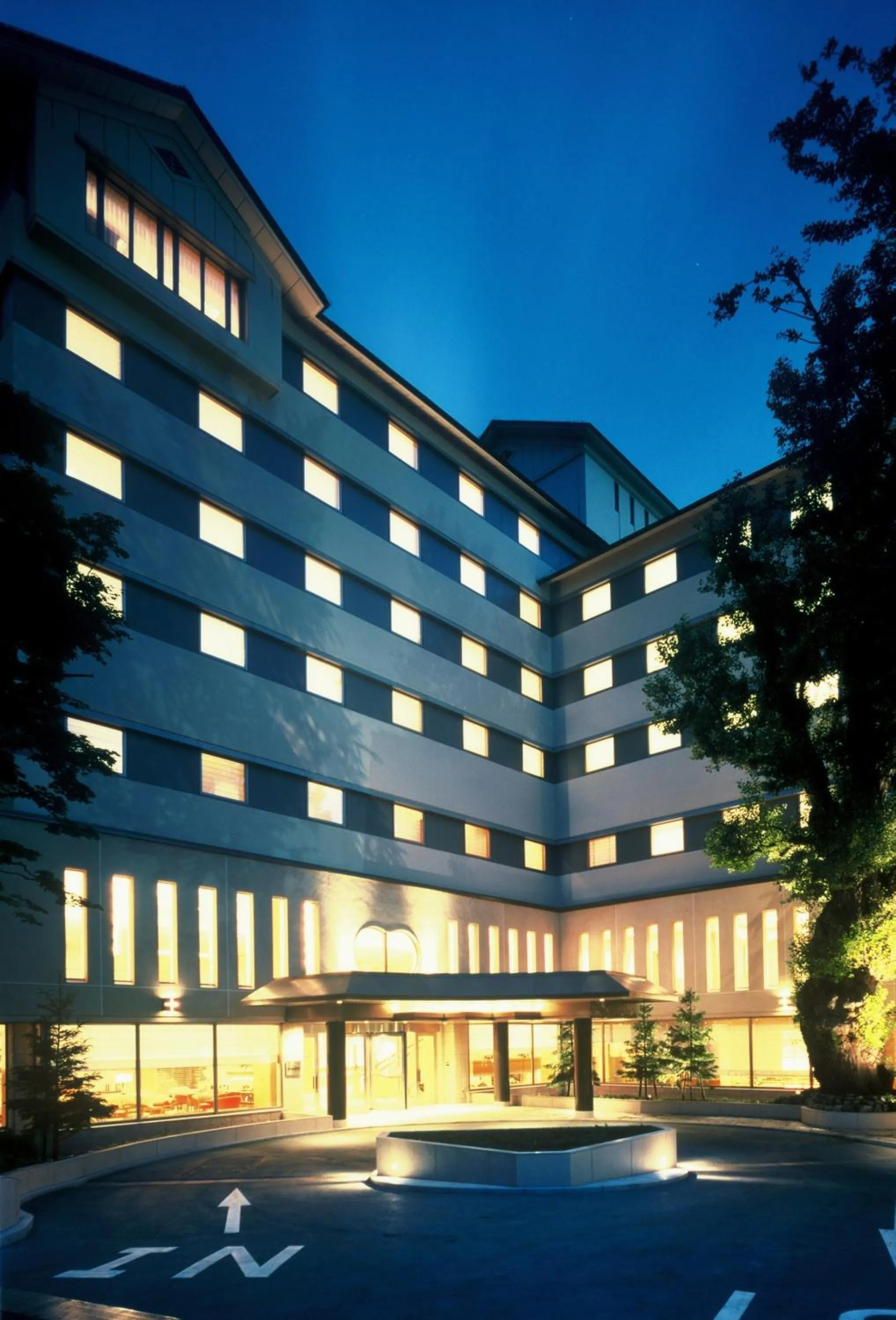 Facade/entrance in Aeria Tohno