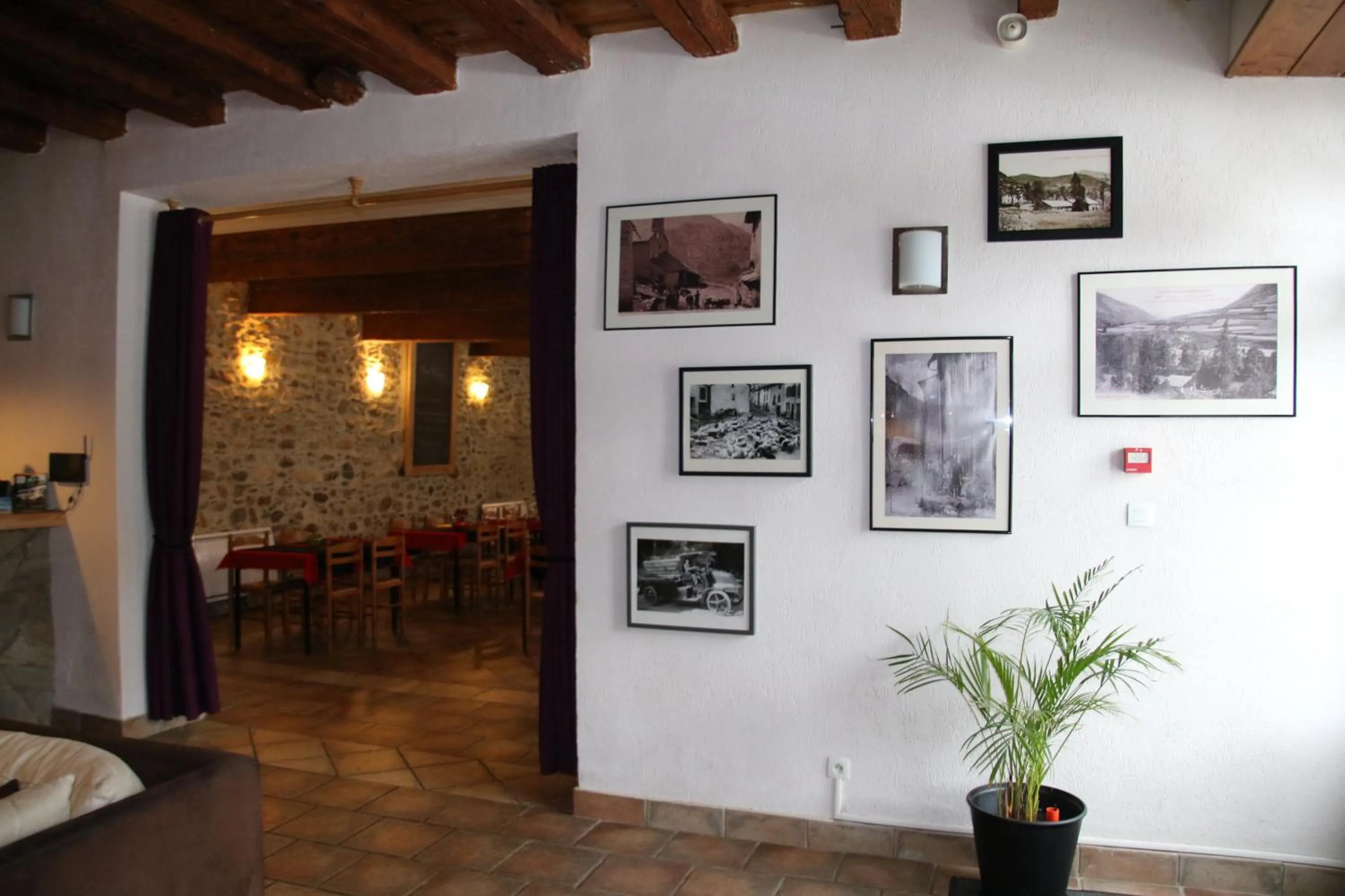 Lounge or bar in Gite et camping Ascou La Forge