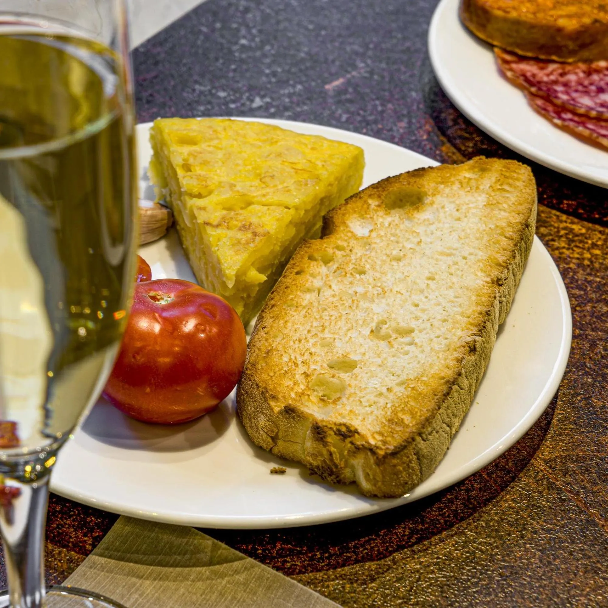 Food and drinks in Roc Blanc Hotel & Spa