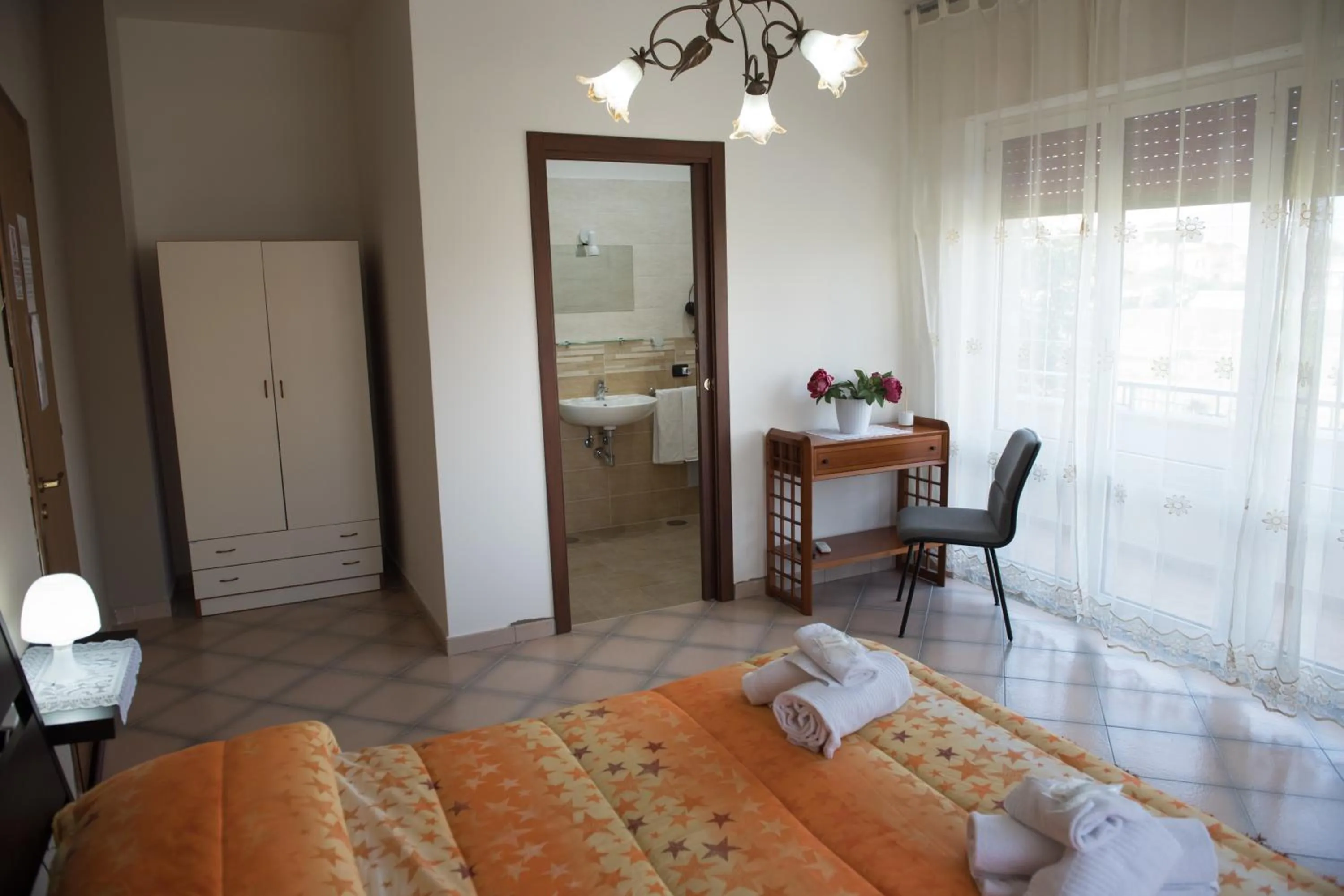 Photo of the whole room, Bed in AreA DomuS