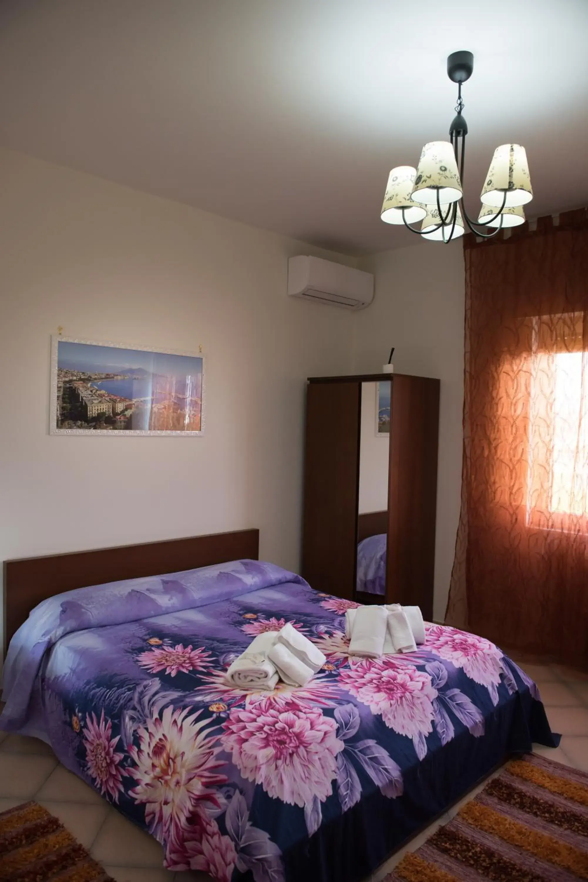 Double Room with Private Bathroom in AreA DomuS Double Room with Private Bathroom in AreA DomuS