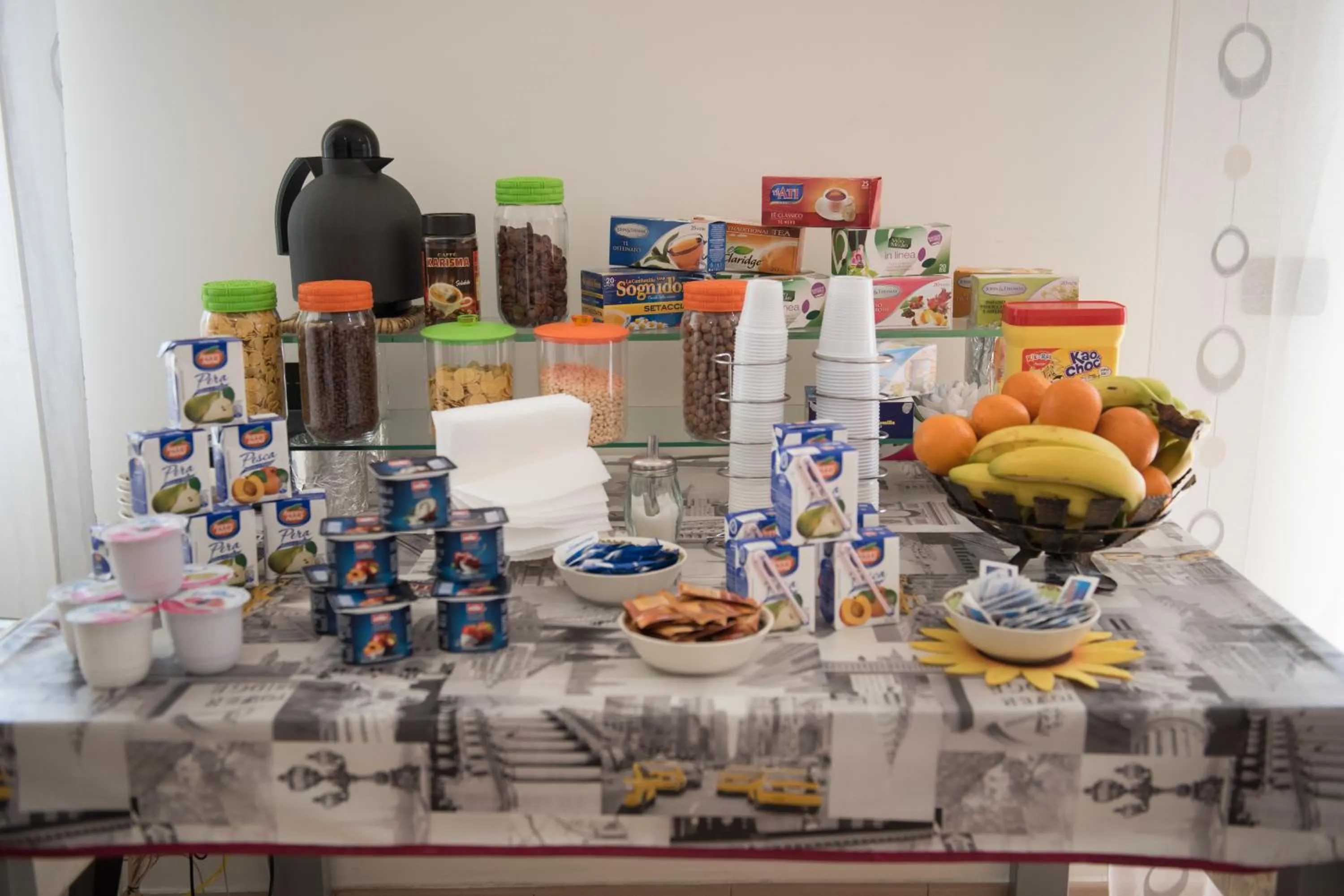 Buffet breakfast in AreA DomuS