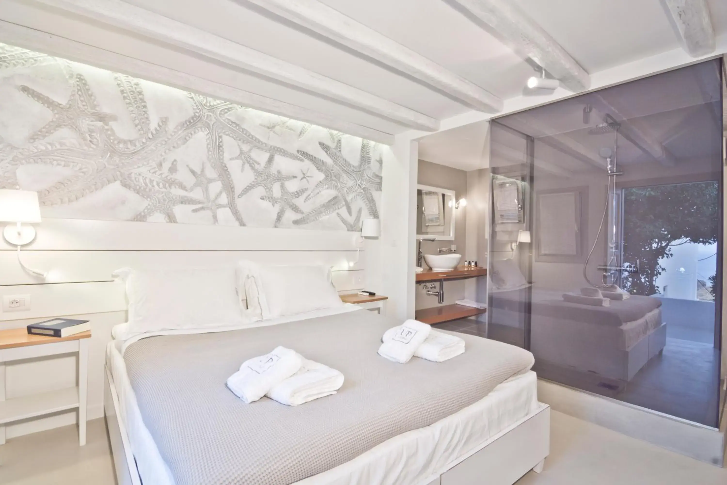 Superior Double Room with Private Balcony in Lindos Comfy Suites Superior Double Room with Private Balcony in Lindos Comfy Suites