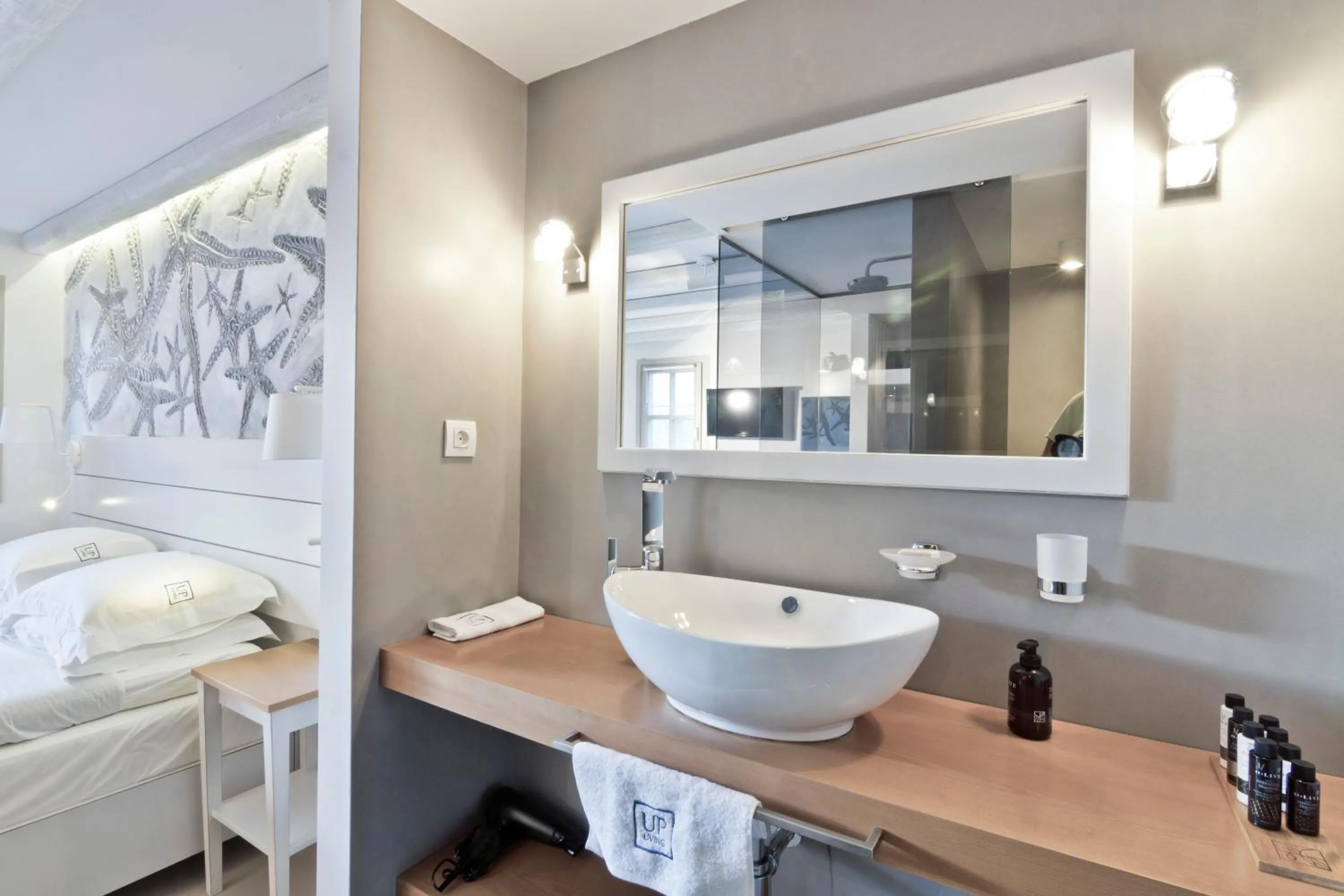 Toilet, Bed in Lindos Comfy Suites