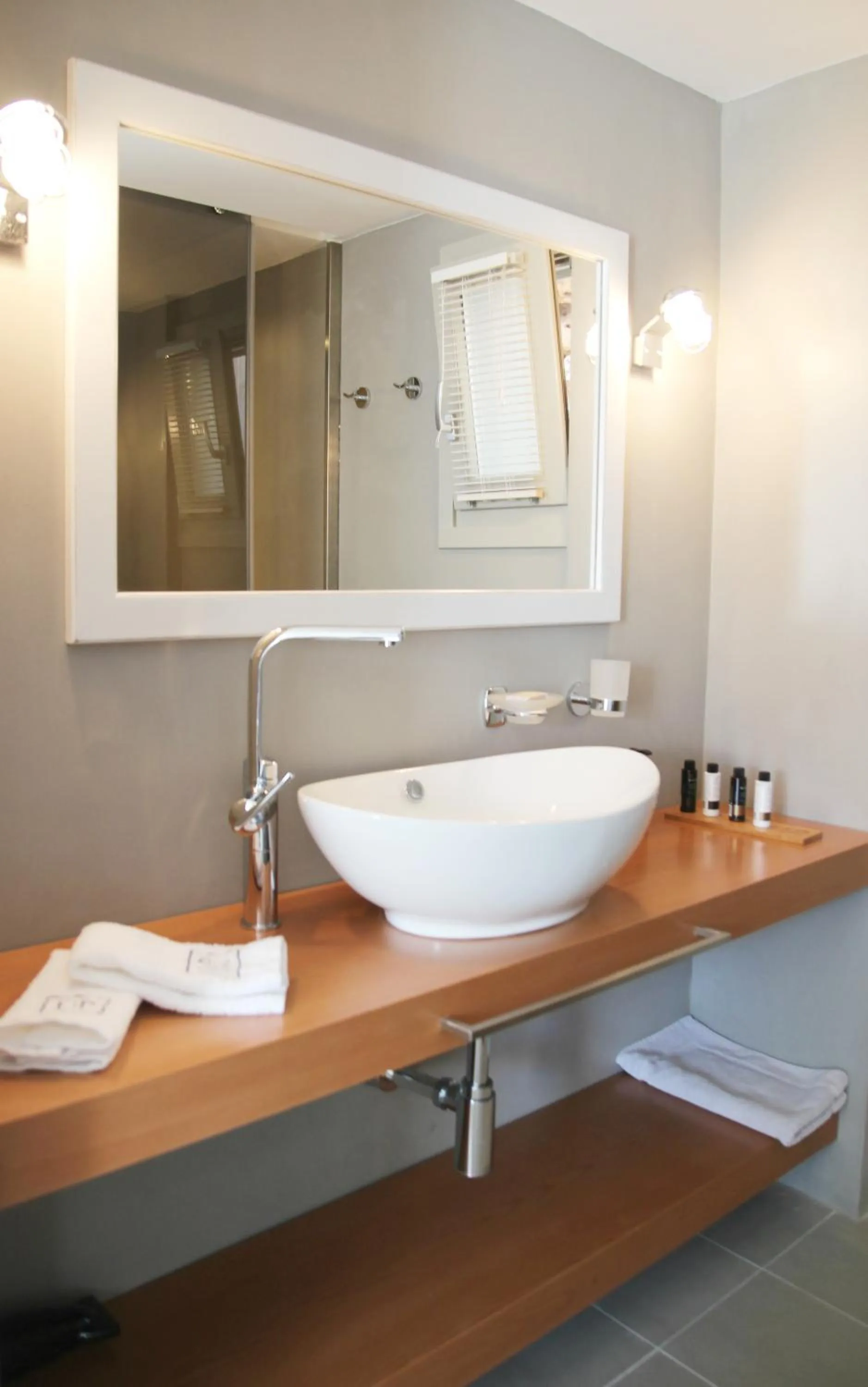 Bathroom in Lindos Comfy Suites