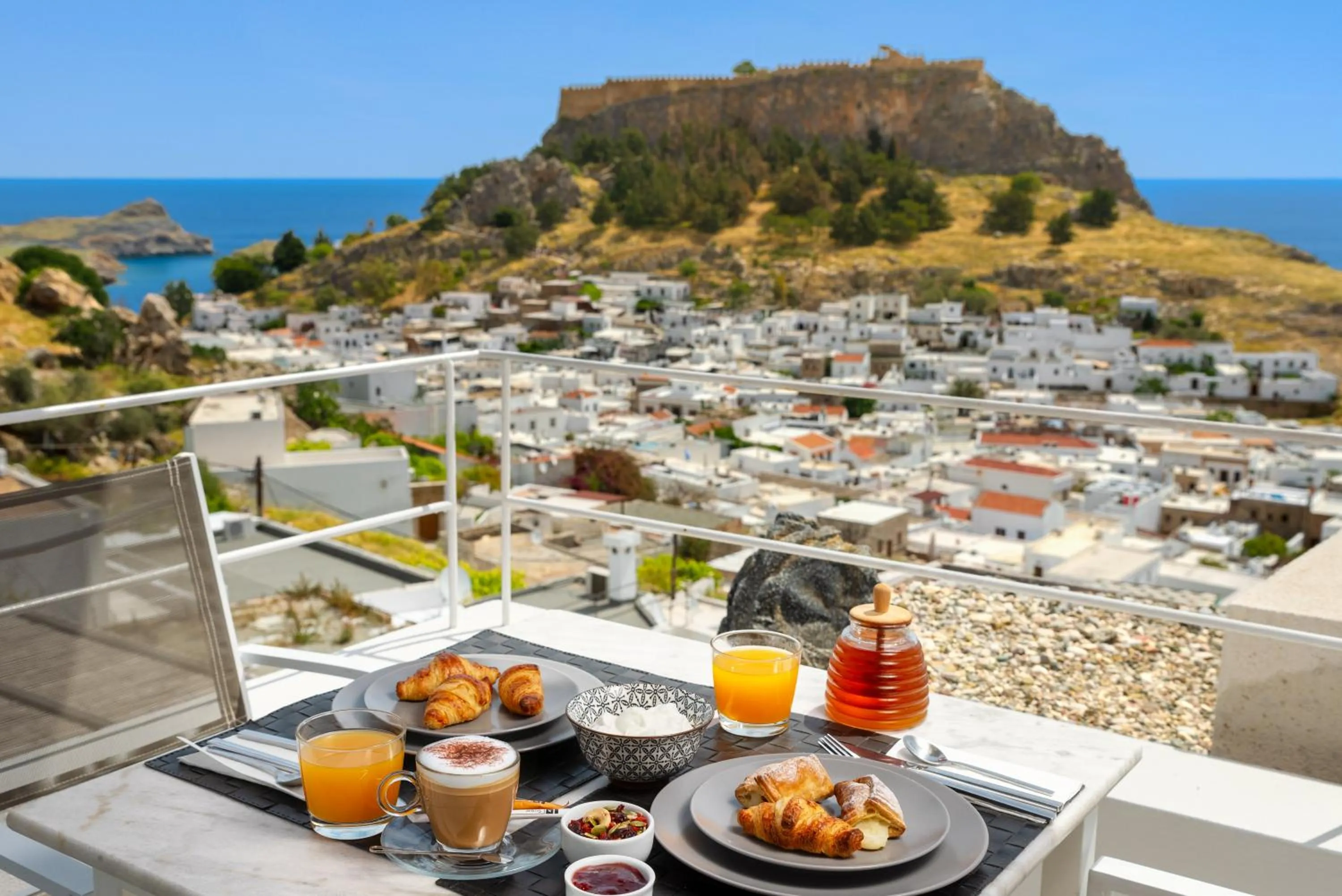 Breakfast in Lindos Comfy Suites