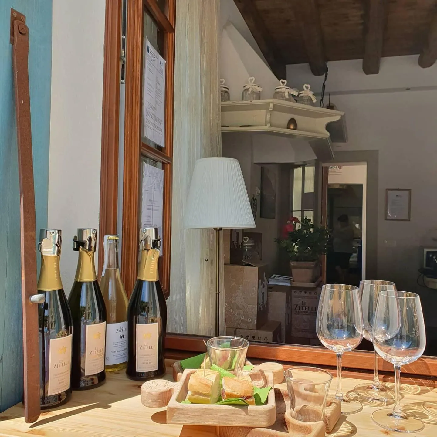 Lounge or bar in Le Zitelle di Ron