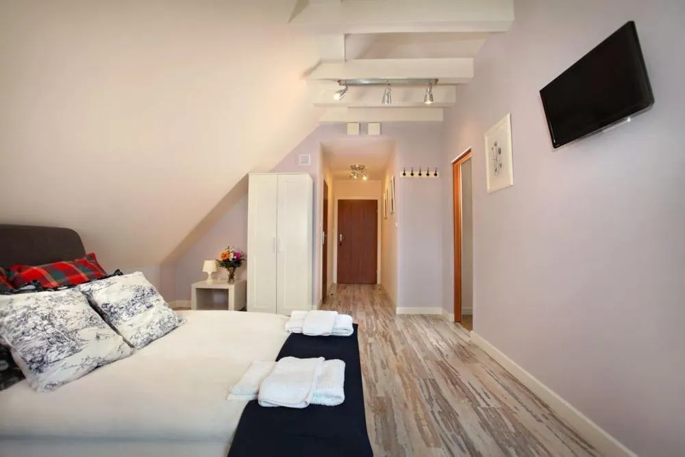 Photo of the whole room in Farma Many B&B, noclegi Suntago & DeepSpot